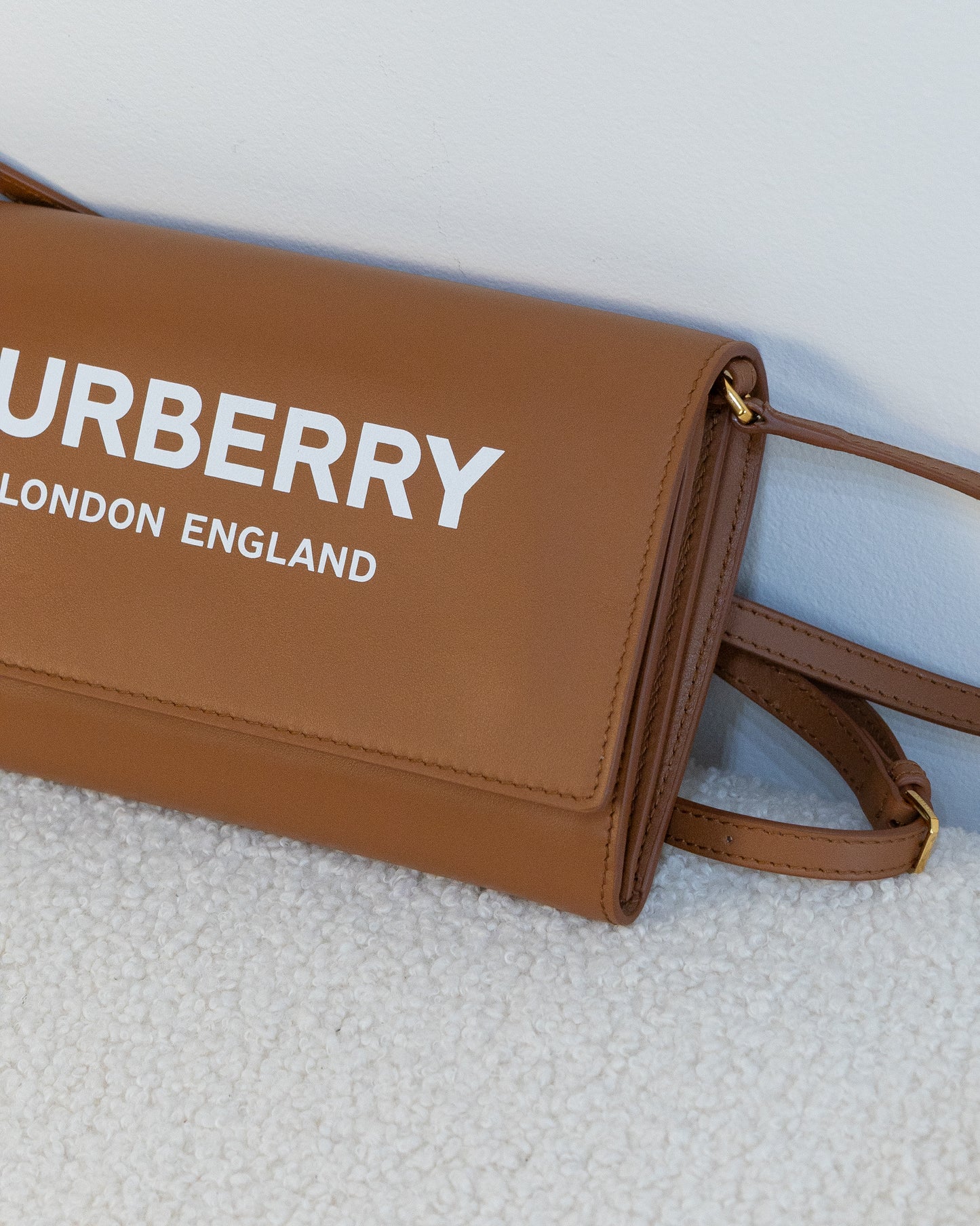 BURBERRY Hazelmere Logo