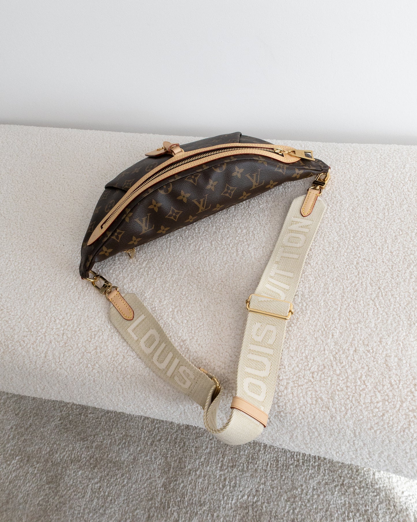 LOUIS VUITTON High Rise Bumbag