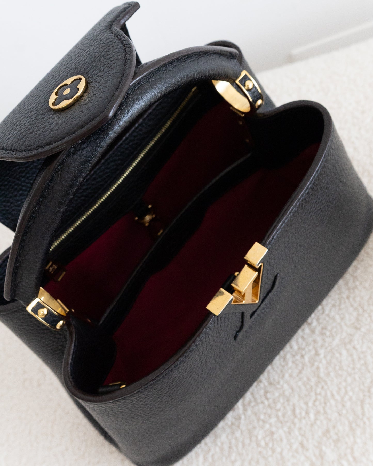 LOUIS VUITTON Capucines BB