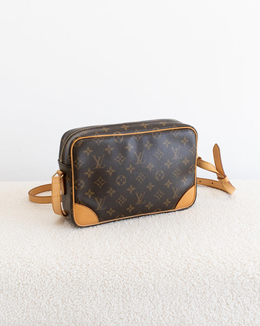 LOUIS VUITTON Trocadero 27