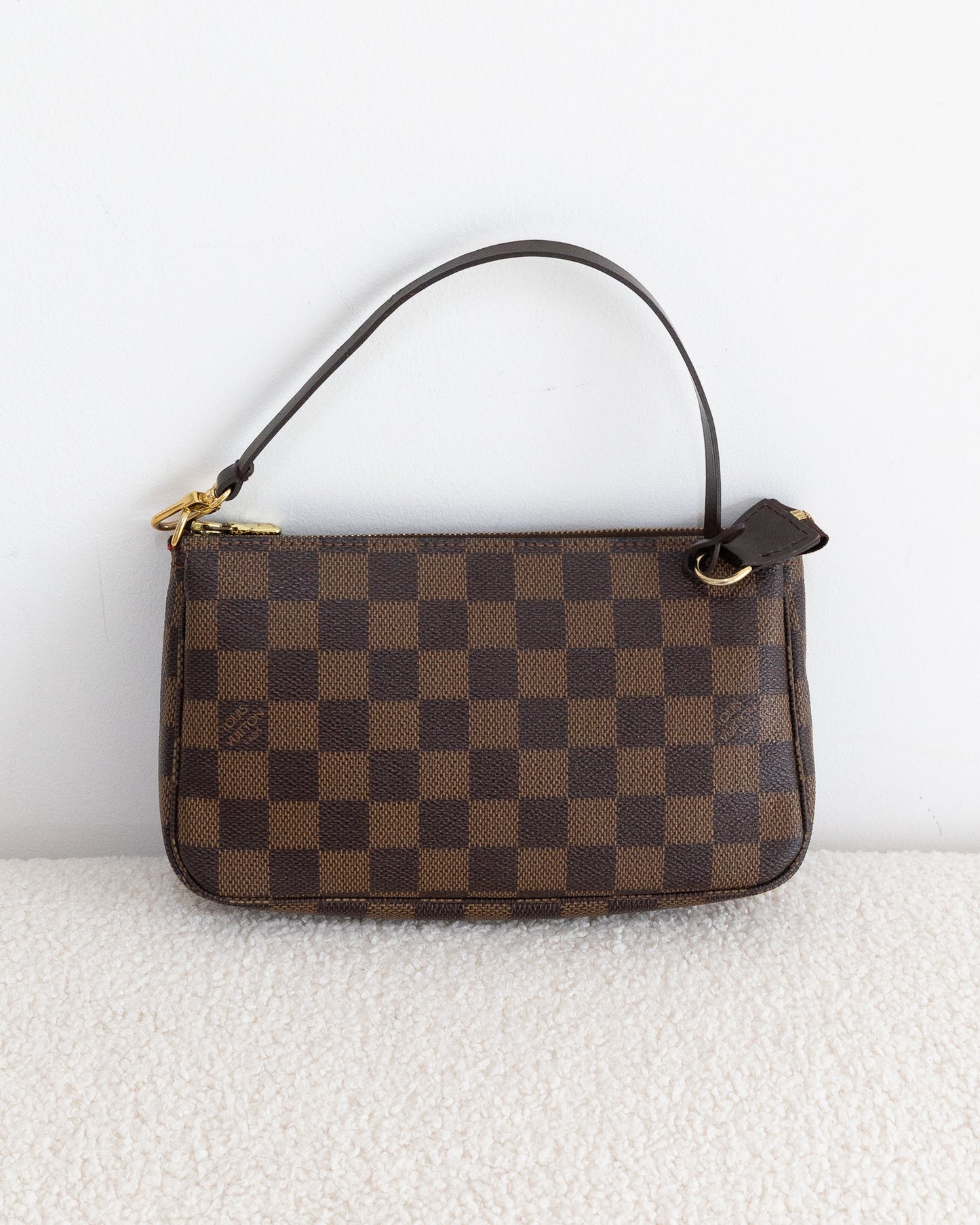 LOUIS VUITTON Pochette Accessoires
