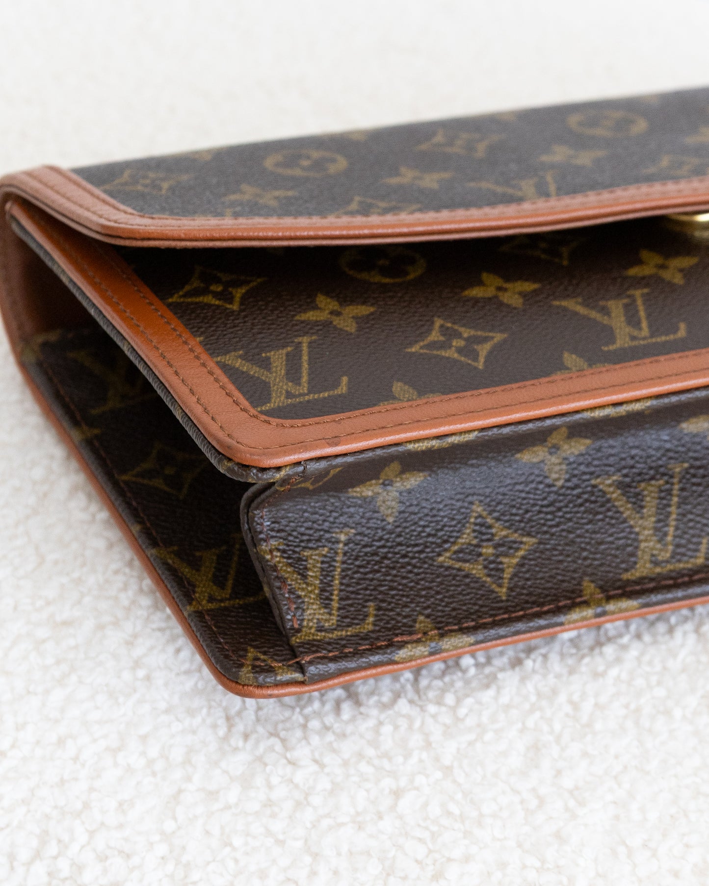 LOUIS VUITTON Pochette Dame GM
