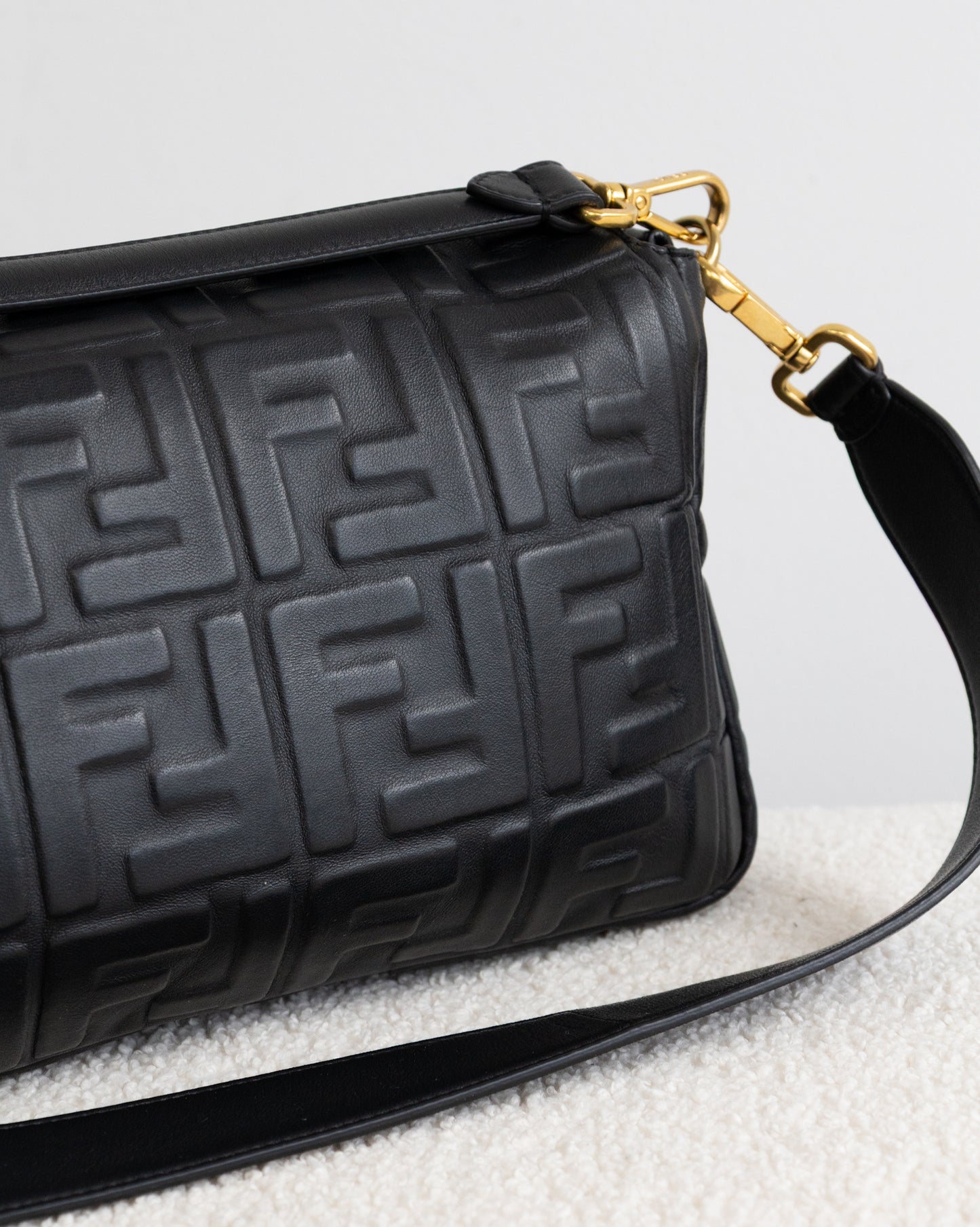 FENDI FF Baguette