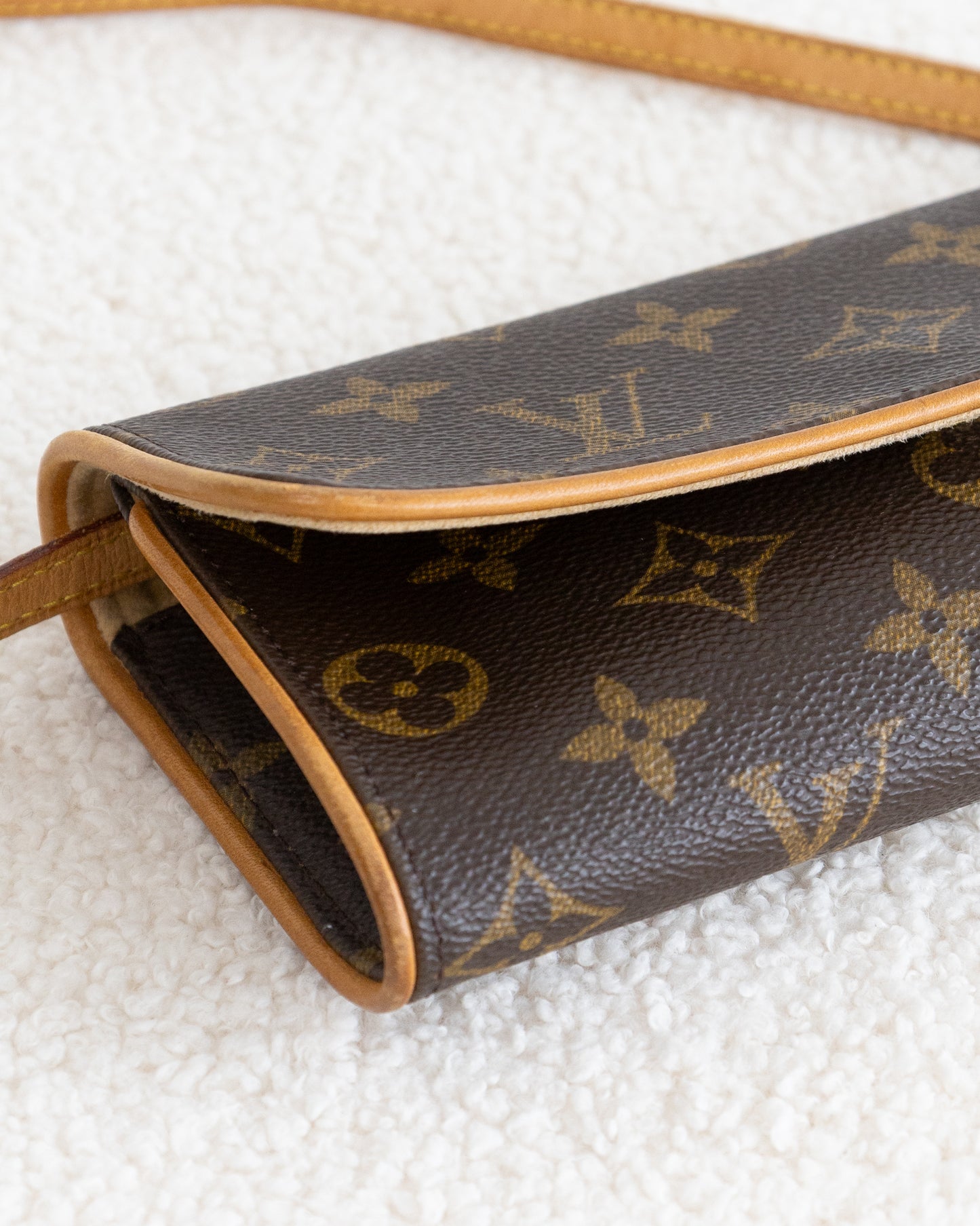 LOUIS VUITTON Twin Pochette