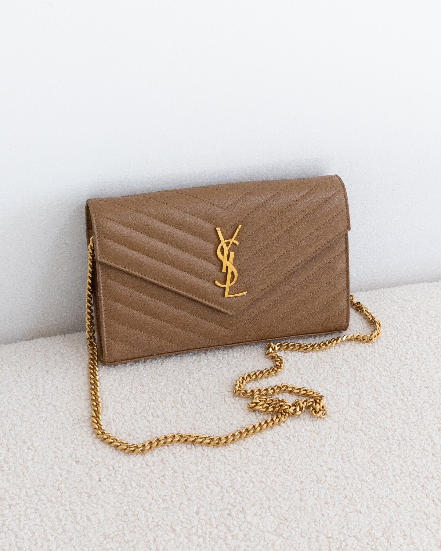 SAINT LAURENT Cassandre WOC