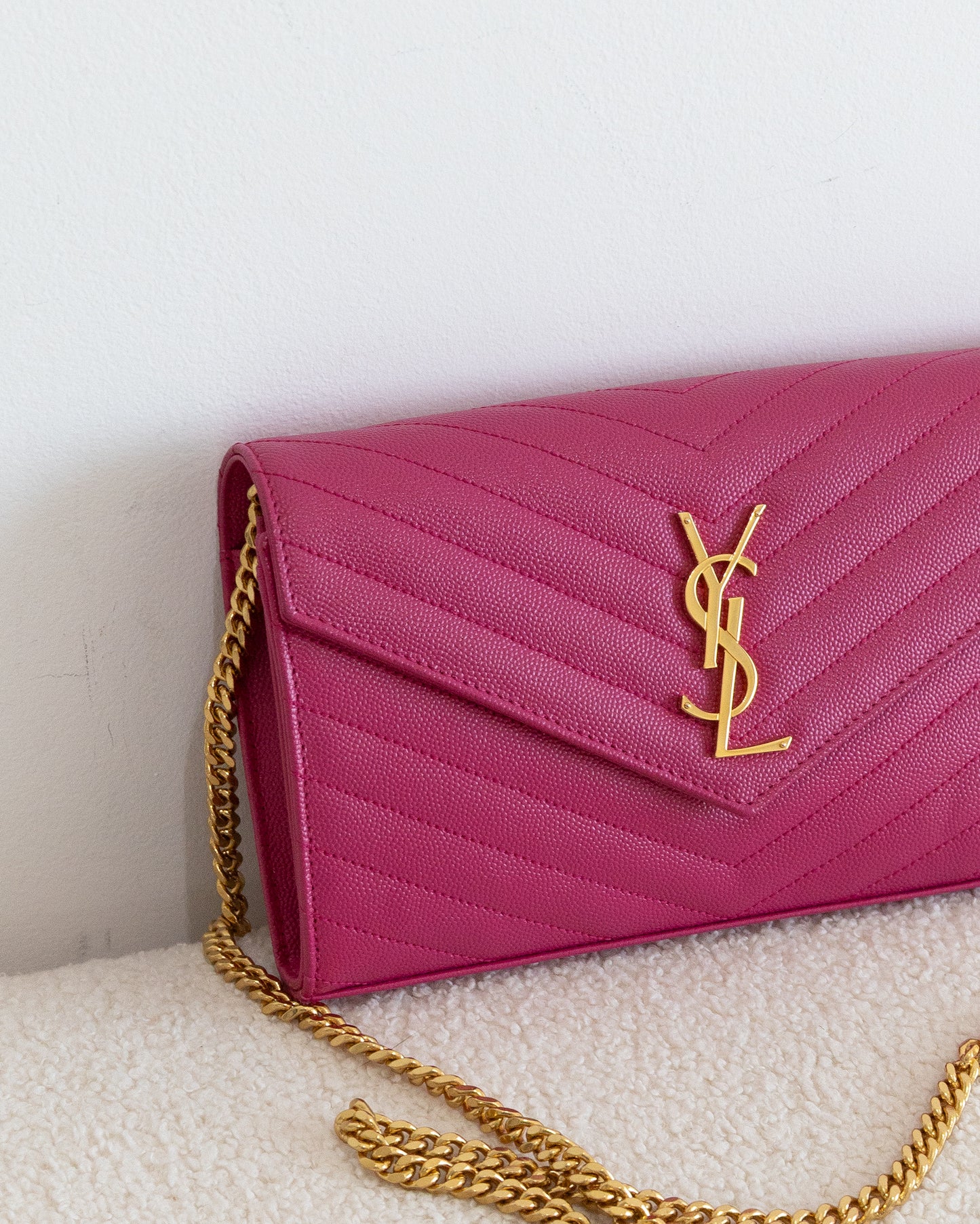 SAINT LAURENT Cassandre WOC