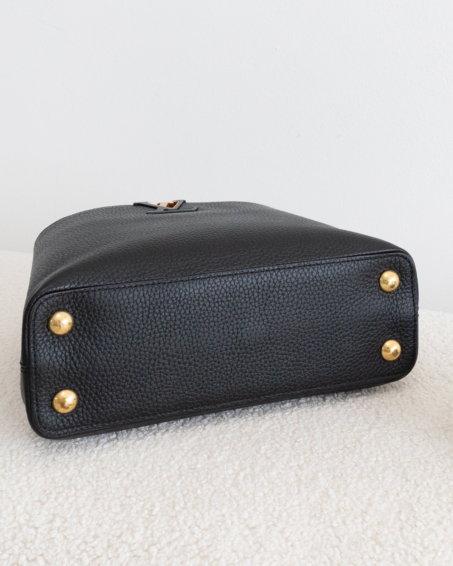 LOUIS VUITTON Capucines BB
