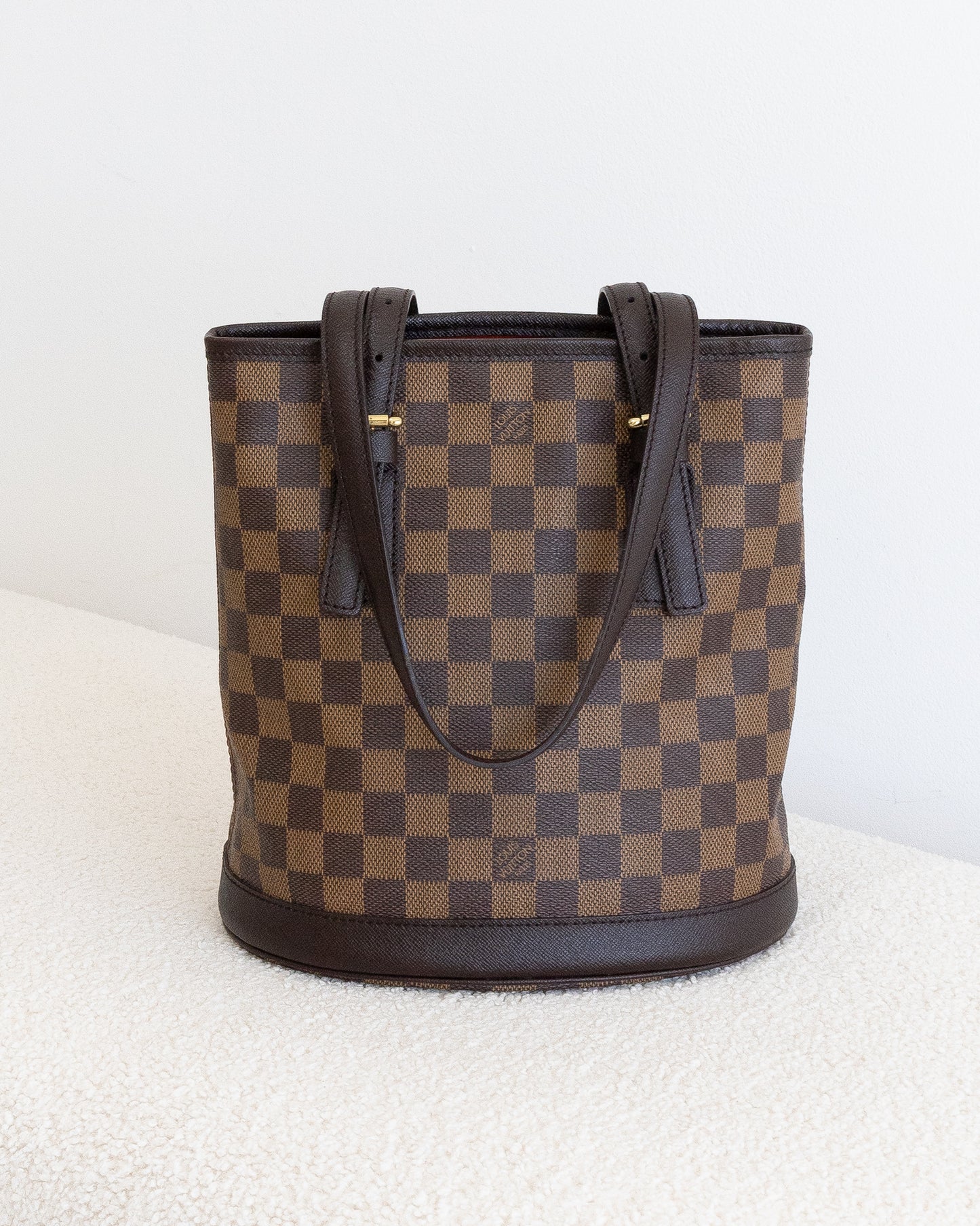 LOUIS VUITTON Marais Bucket