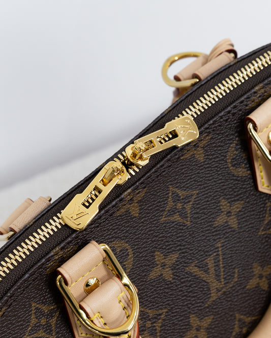 LOUIS VUITTON Alma PM