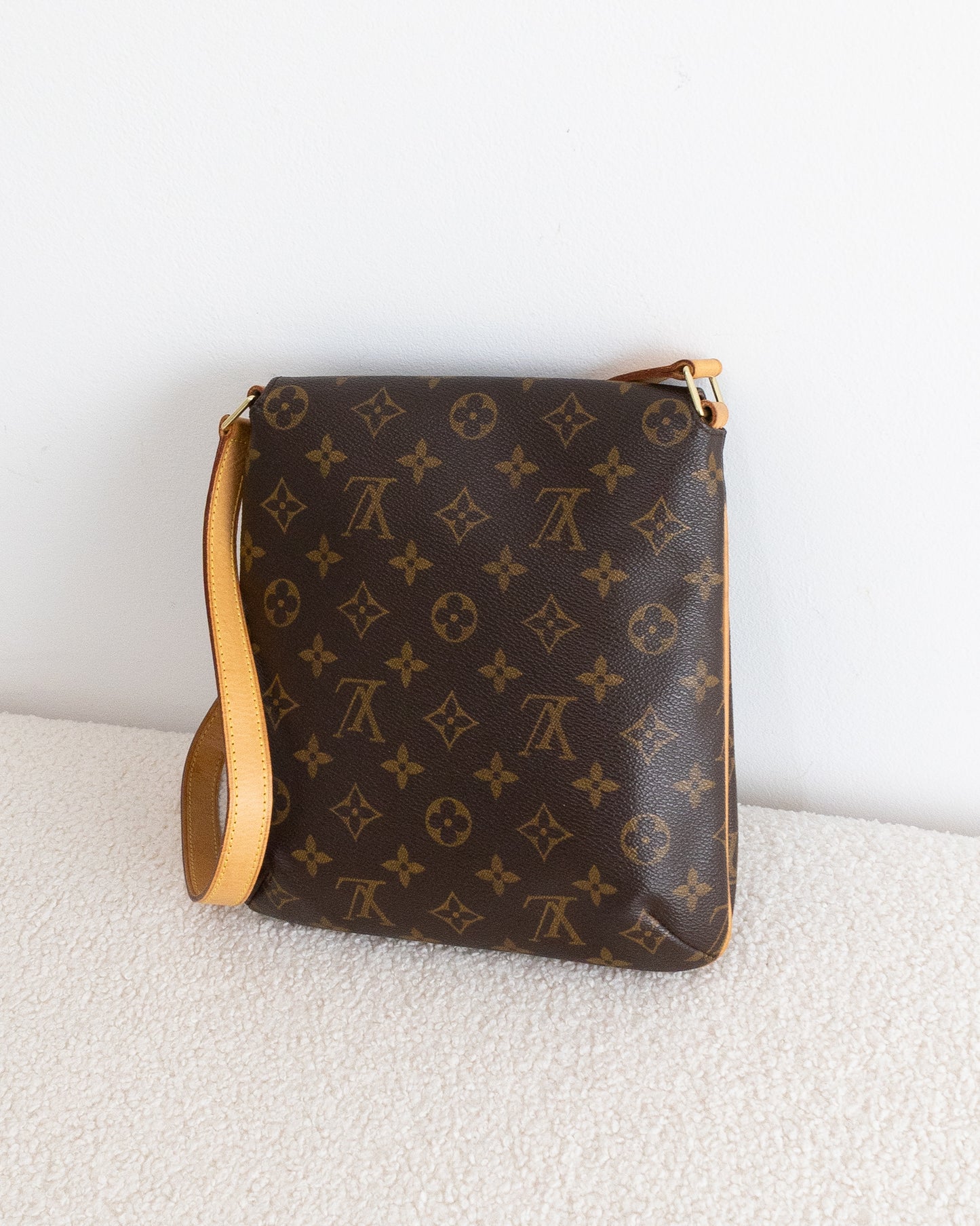 LOUIS VUITTON Musette Salsa PM