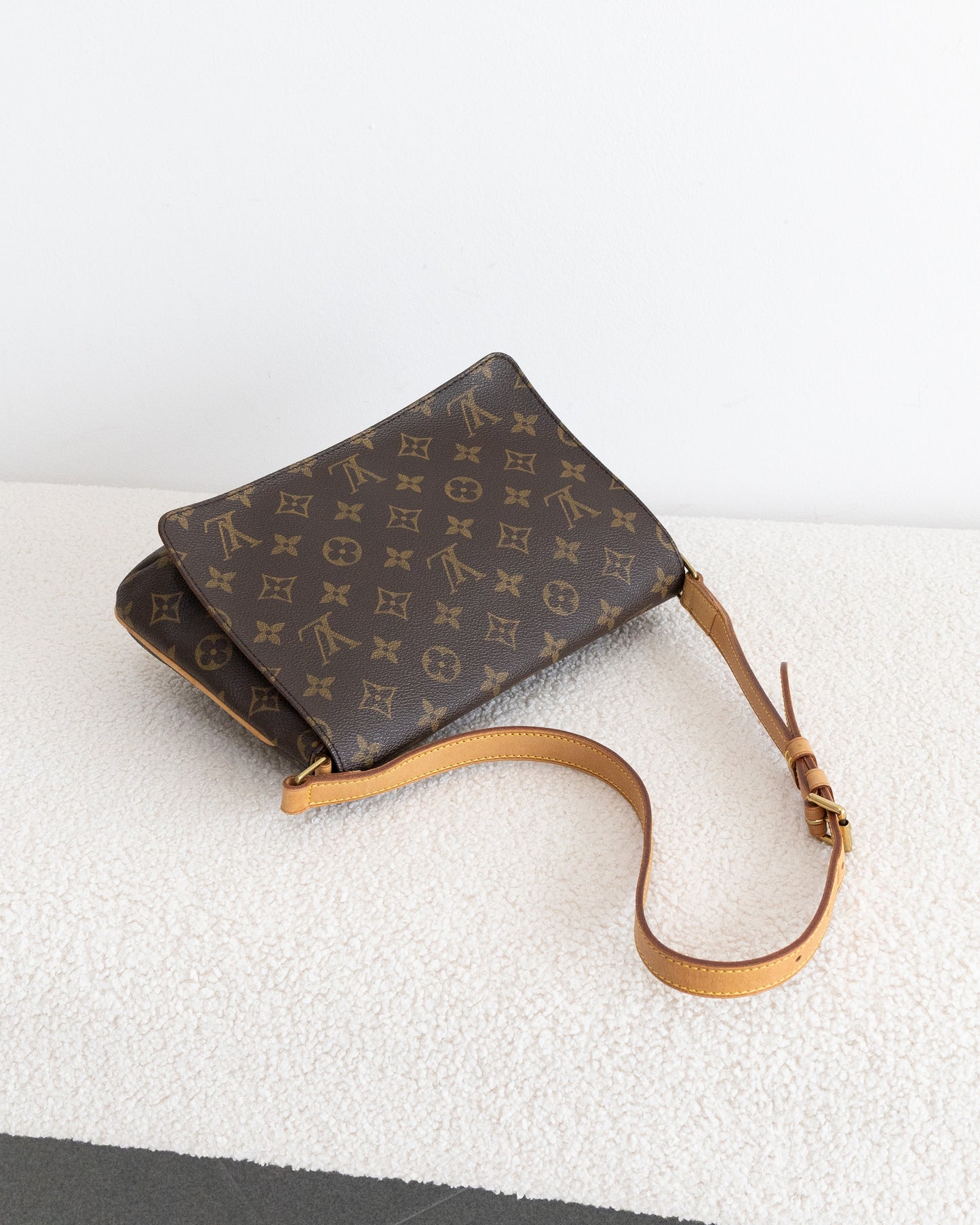 LOUIS VUITTON Musette Tango