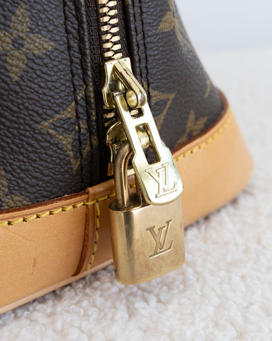 LOUIS VUITTON Alma PM