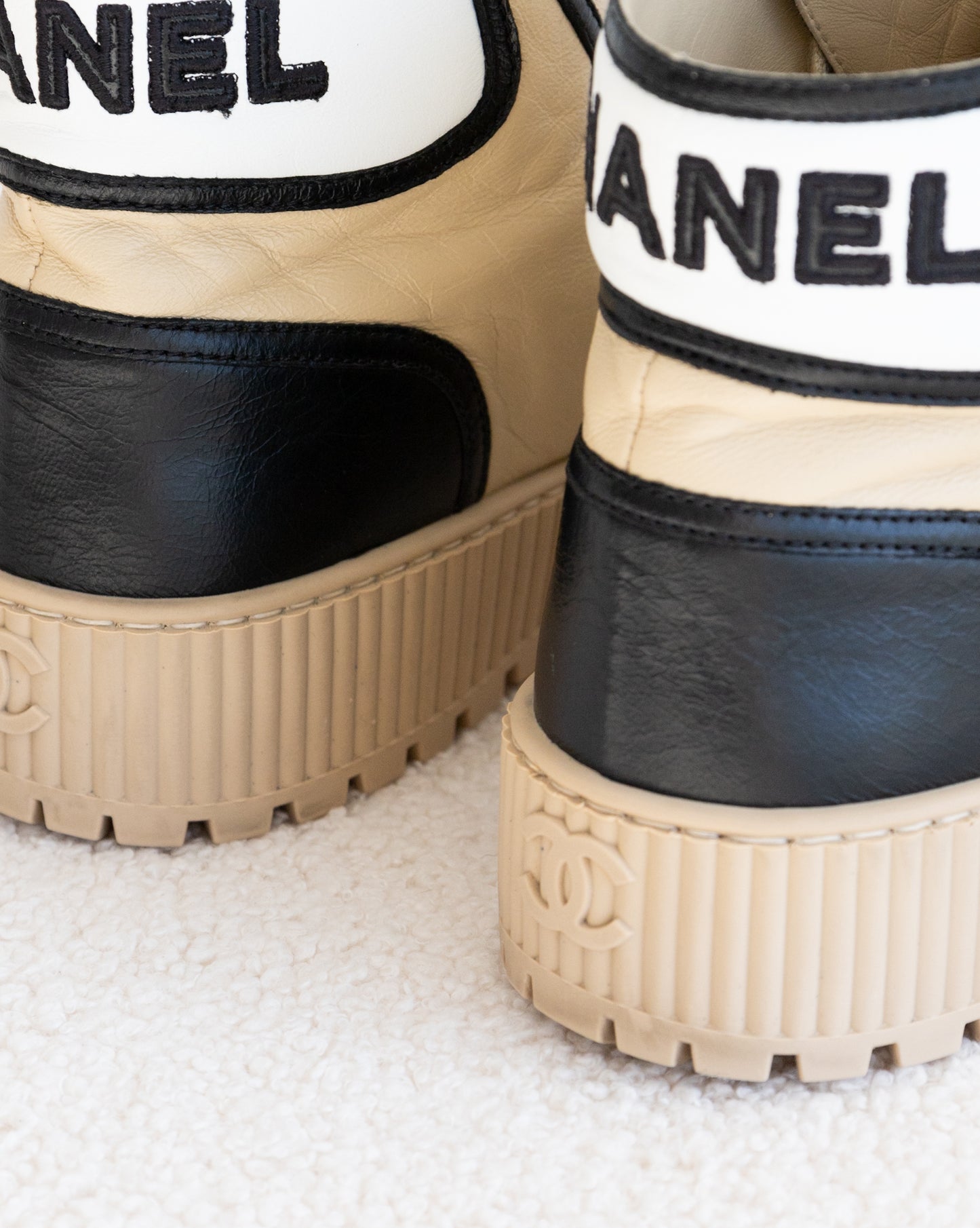 CHANEL Sneakers 37,5