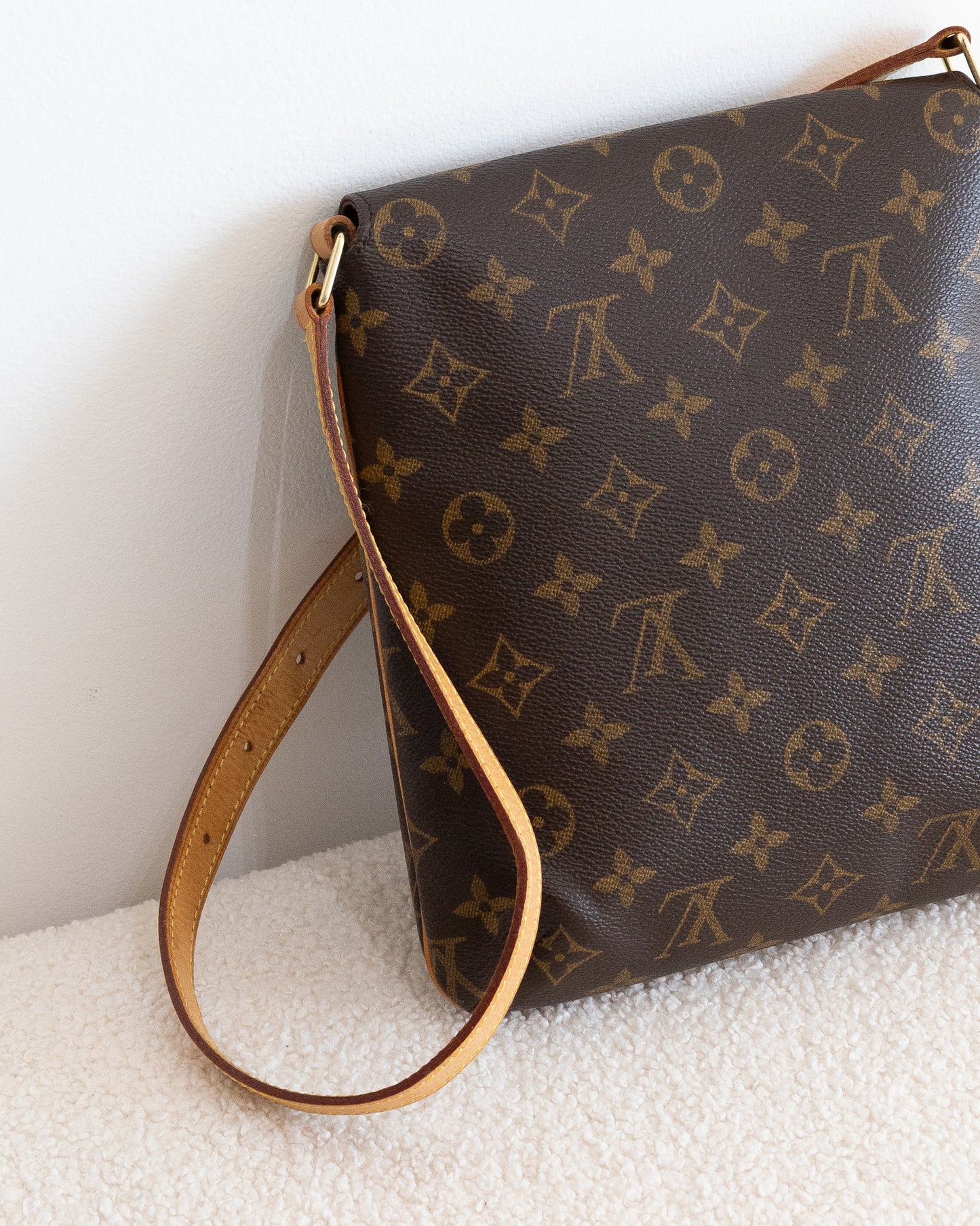 LOUIS VUITTON Musette Salsa PM