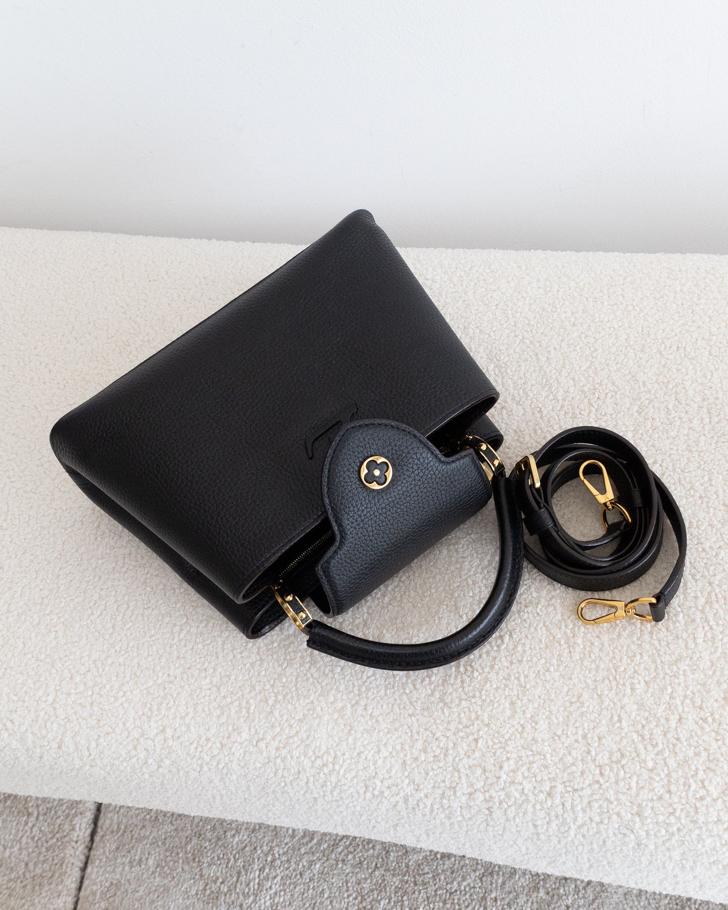 LOUIS VUITTON Capucines BB