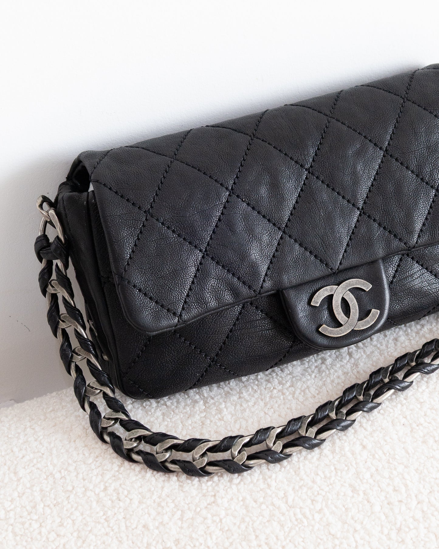 CHANEL Chain Flap Shoulder bag