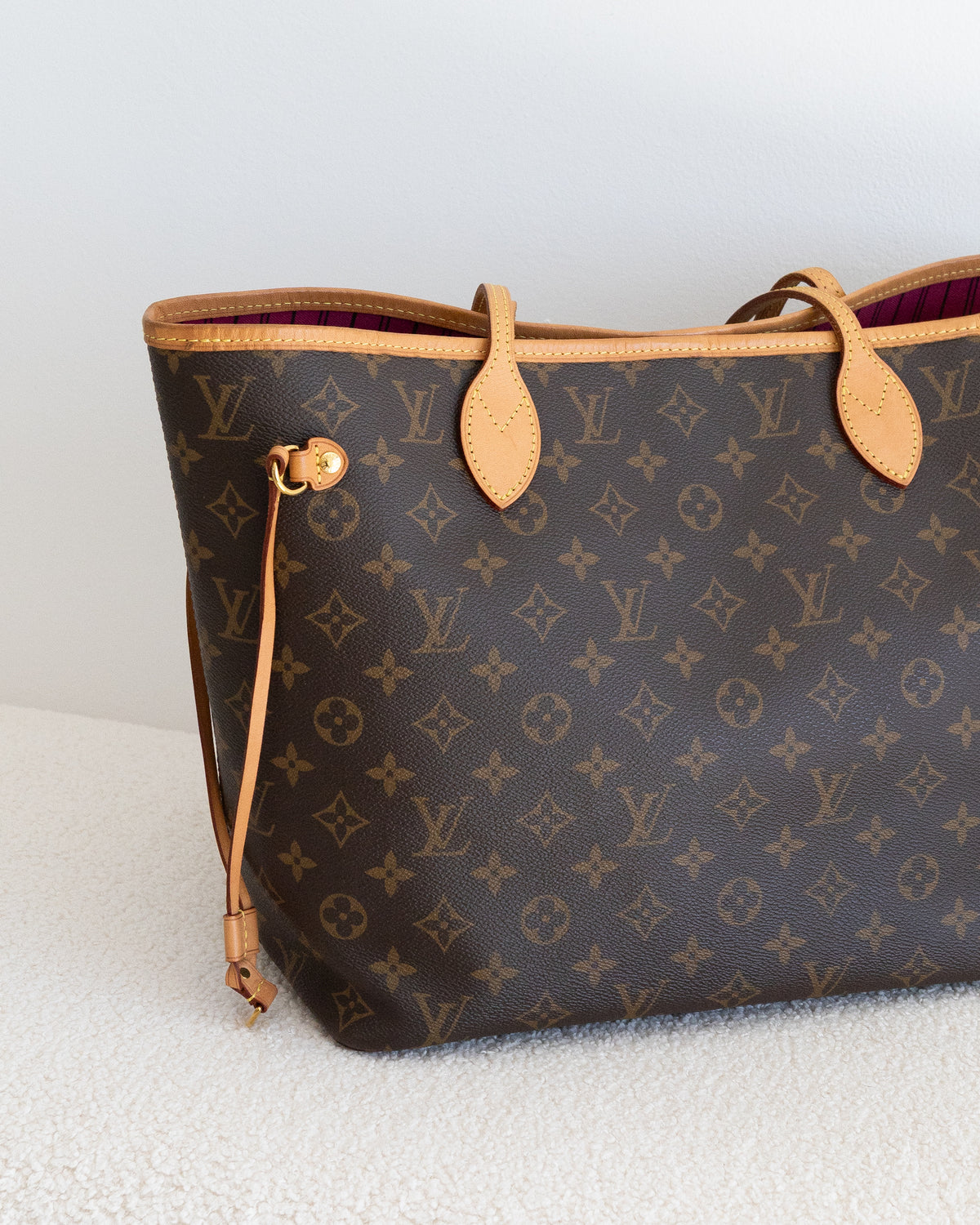 LOUIS VUITTON Neverfull MM