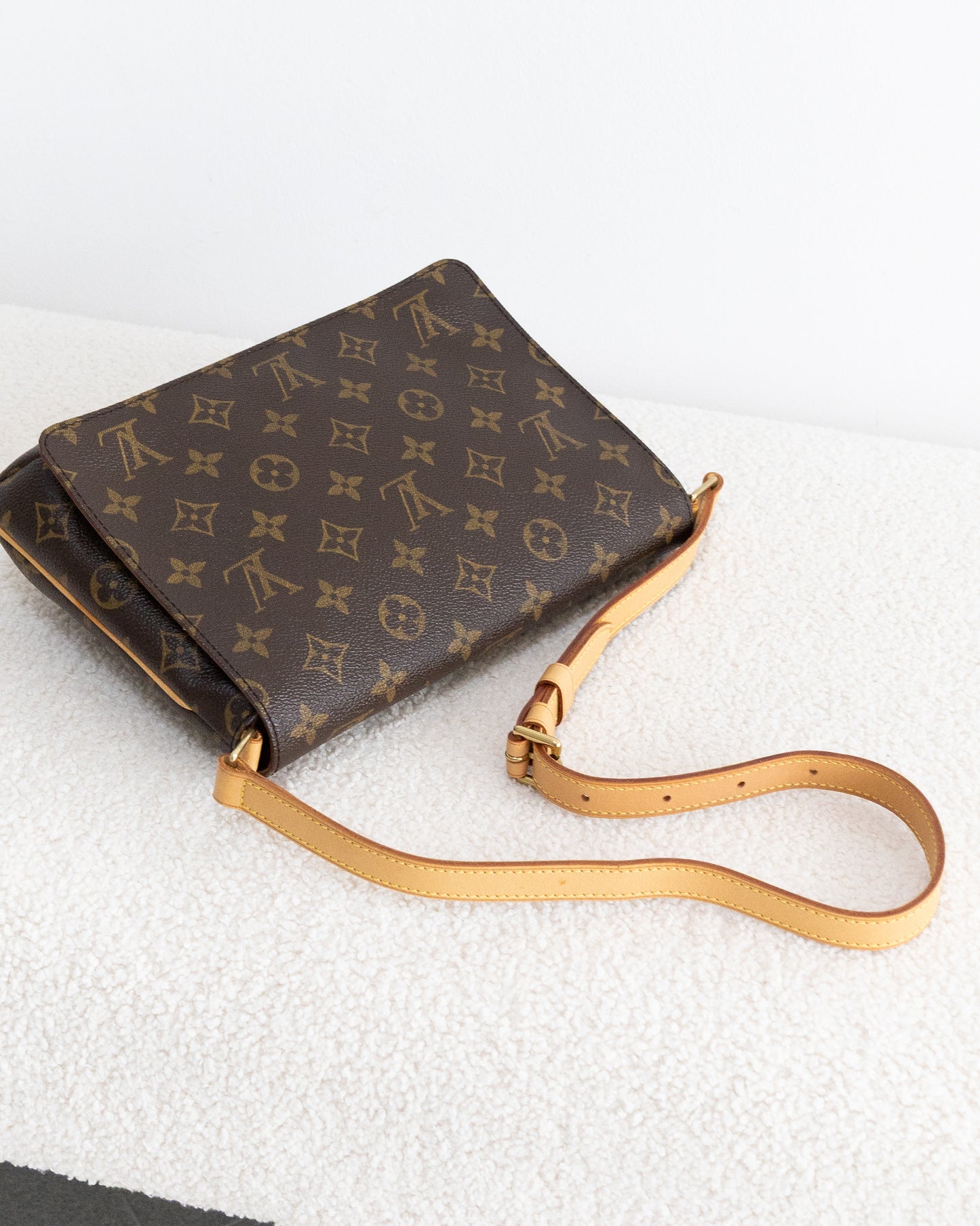 LOUIS VUITTON Musette Tango