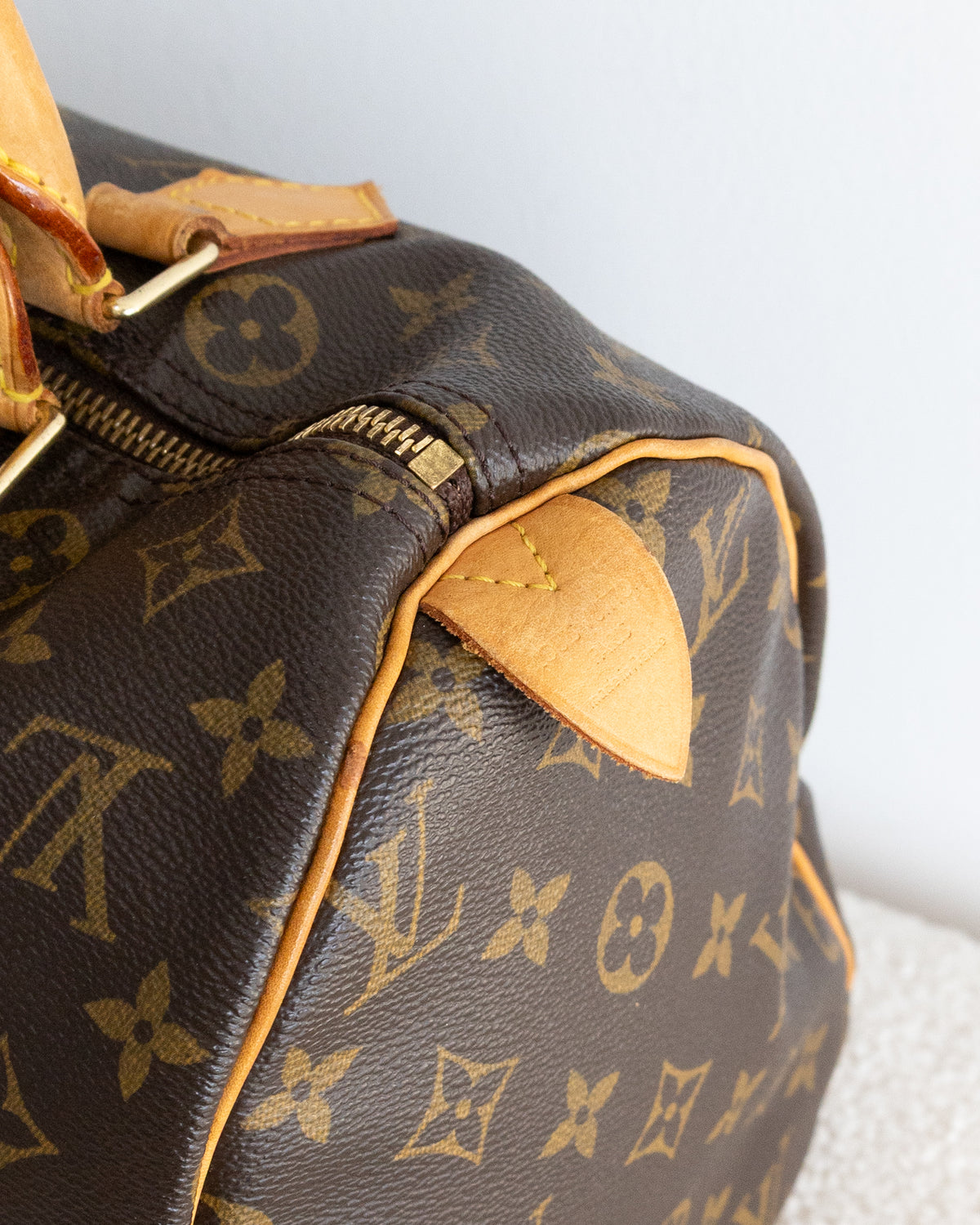 LOUIS VUITTON Speedy 30
