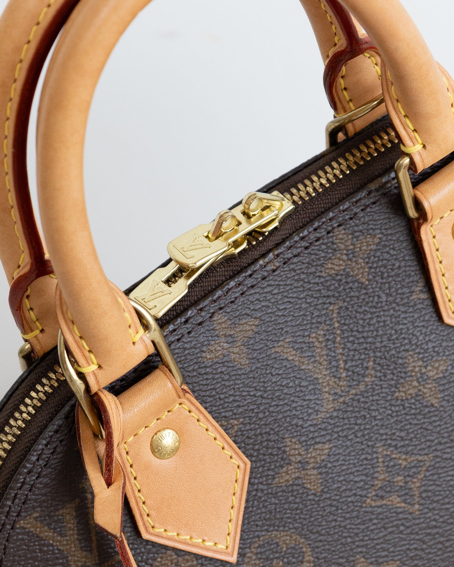 LOUIS VUITTON Alma BB