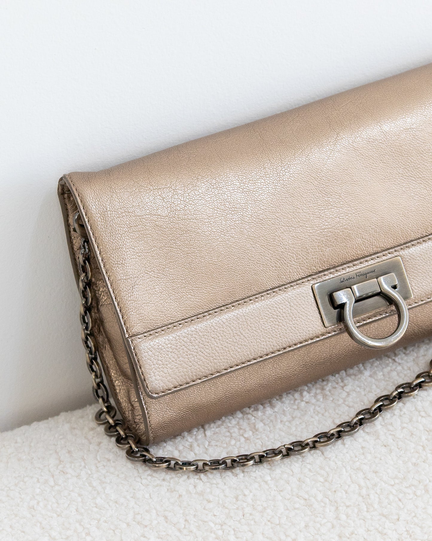 SALVATORE Ferragamo Gancini