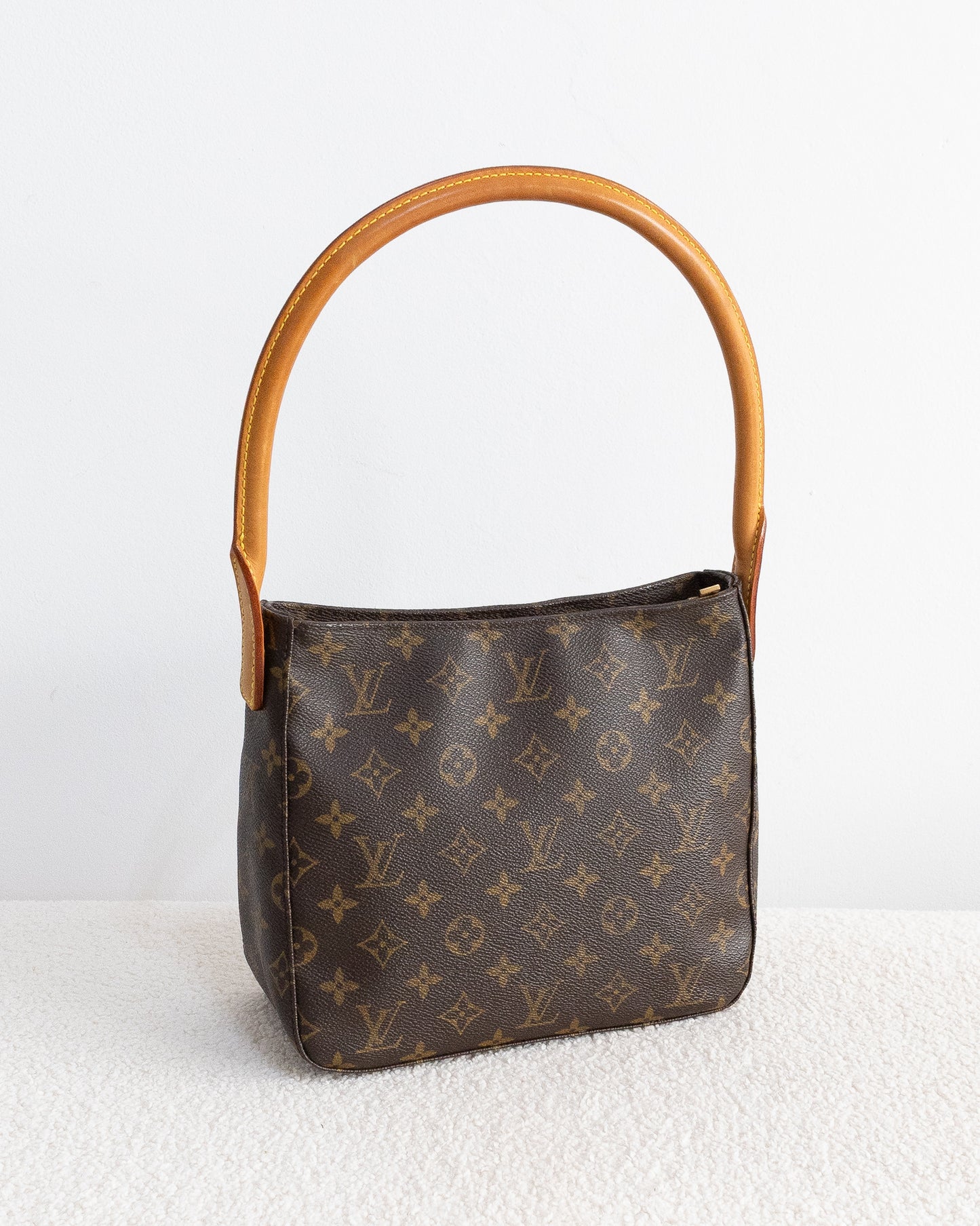 LOUIS VUITTON Looping