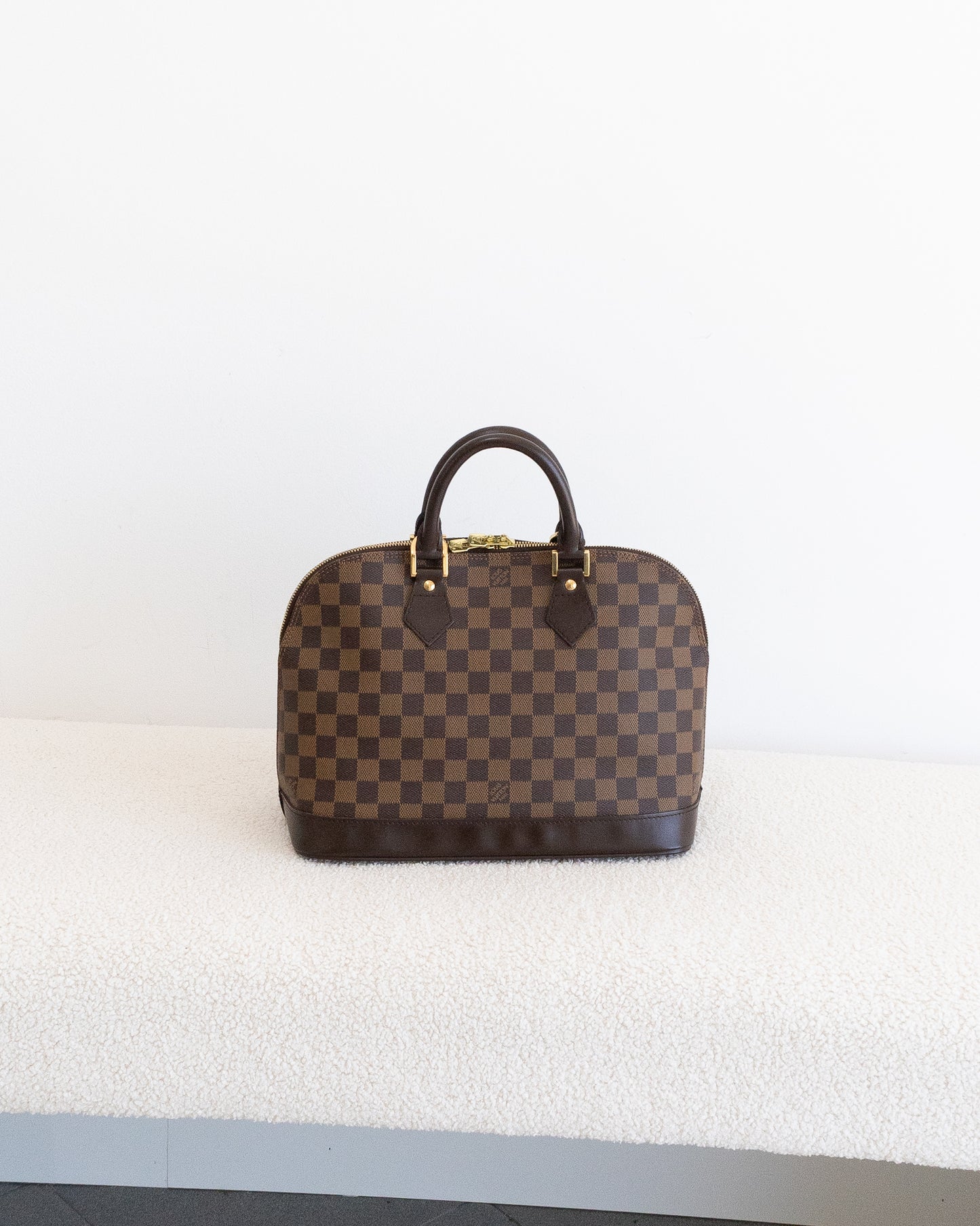 LOUIS VUITTON Alma PM