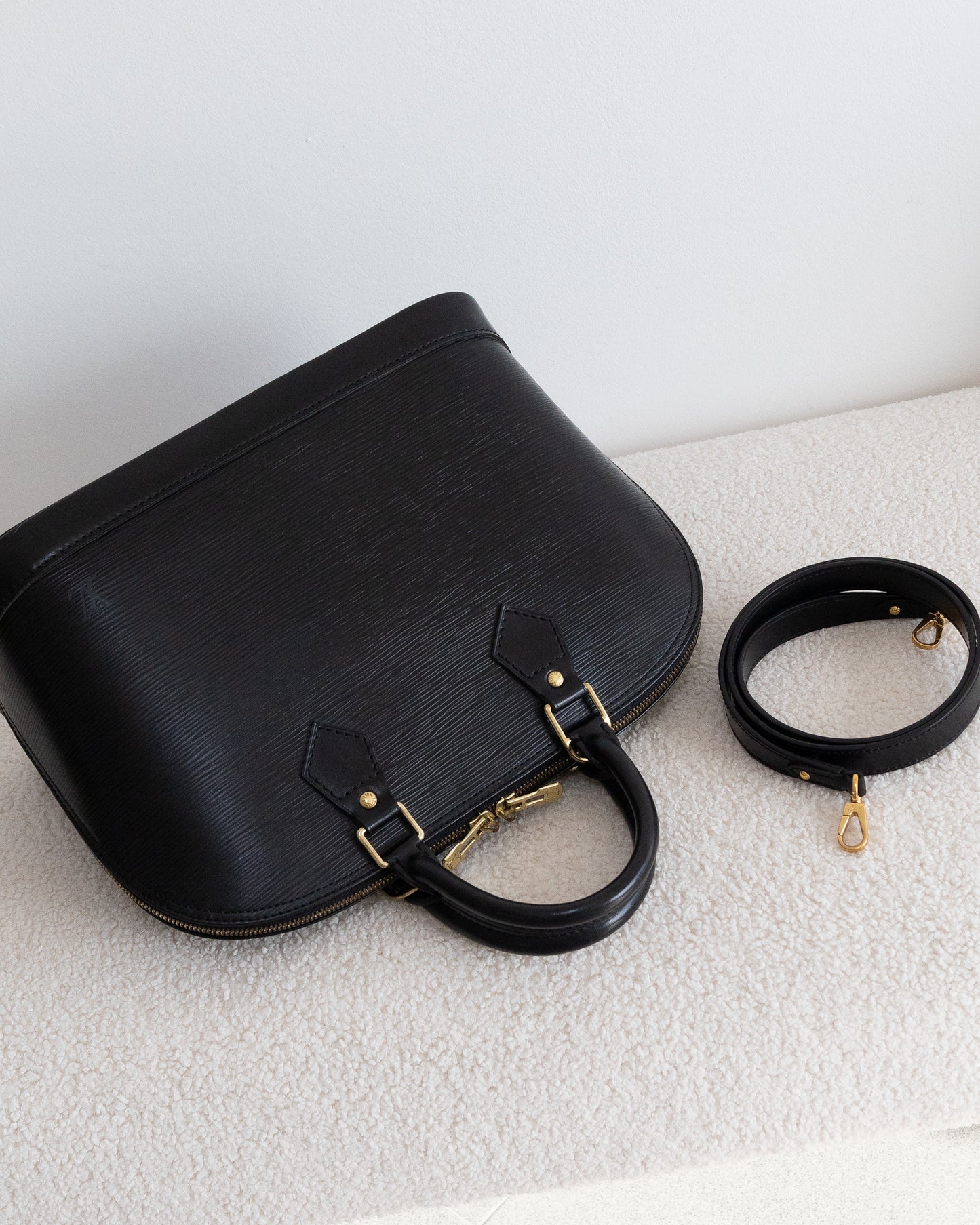 LOUIS VUITTON Alma PM