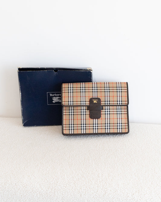 BURBERRY Envelope Clutch
