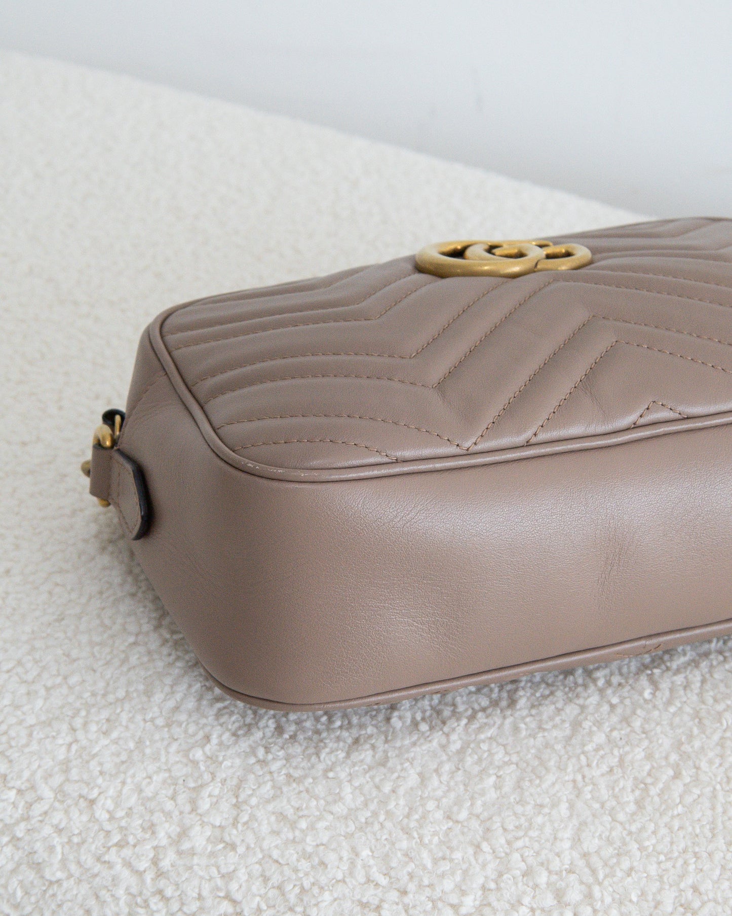 GUCCI GG Marmont Crossbody