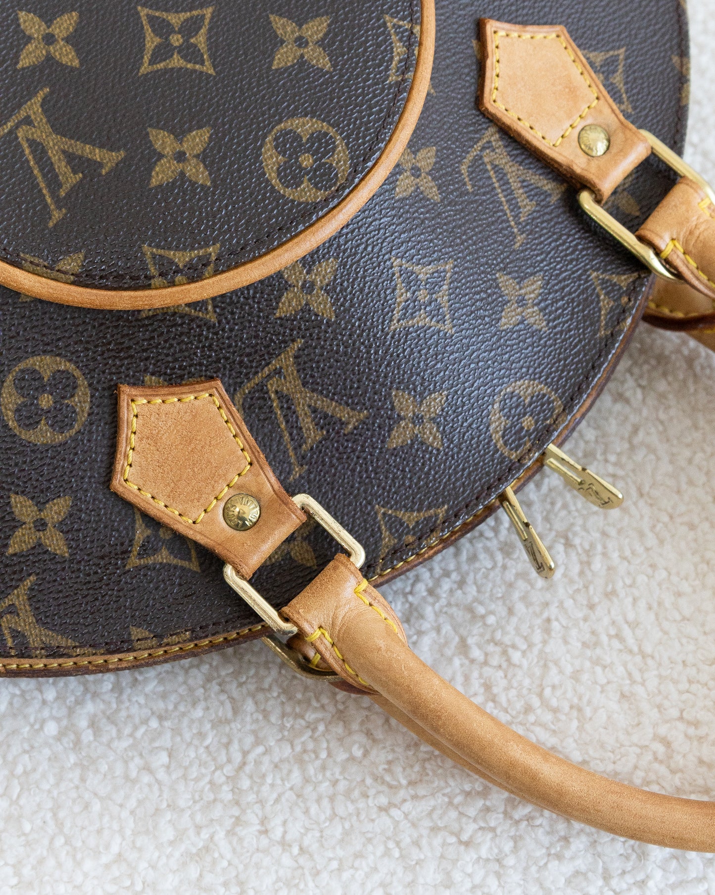 LOUIS VUITTON Ellipse PM