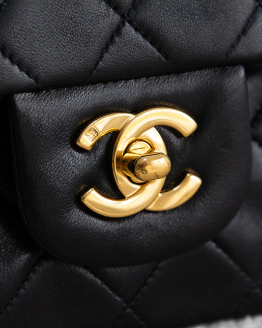 CHANEL Small Double Flap