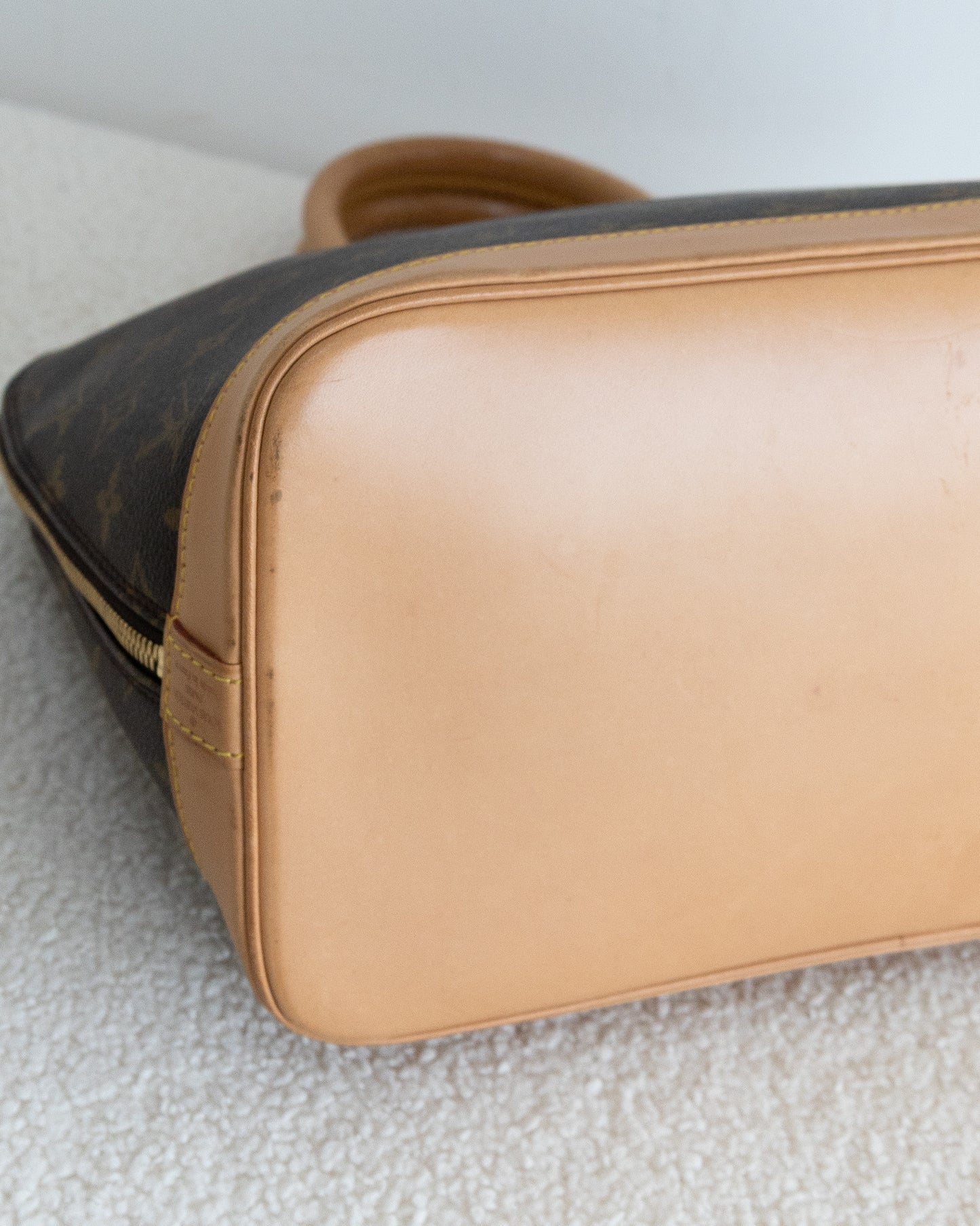 LOUIS VUITTON Alma PM
