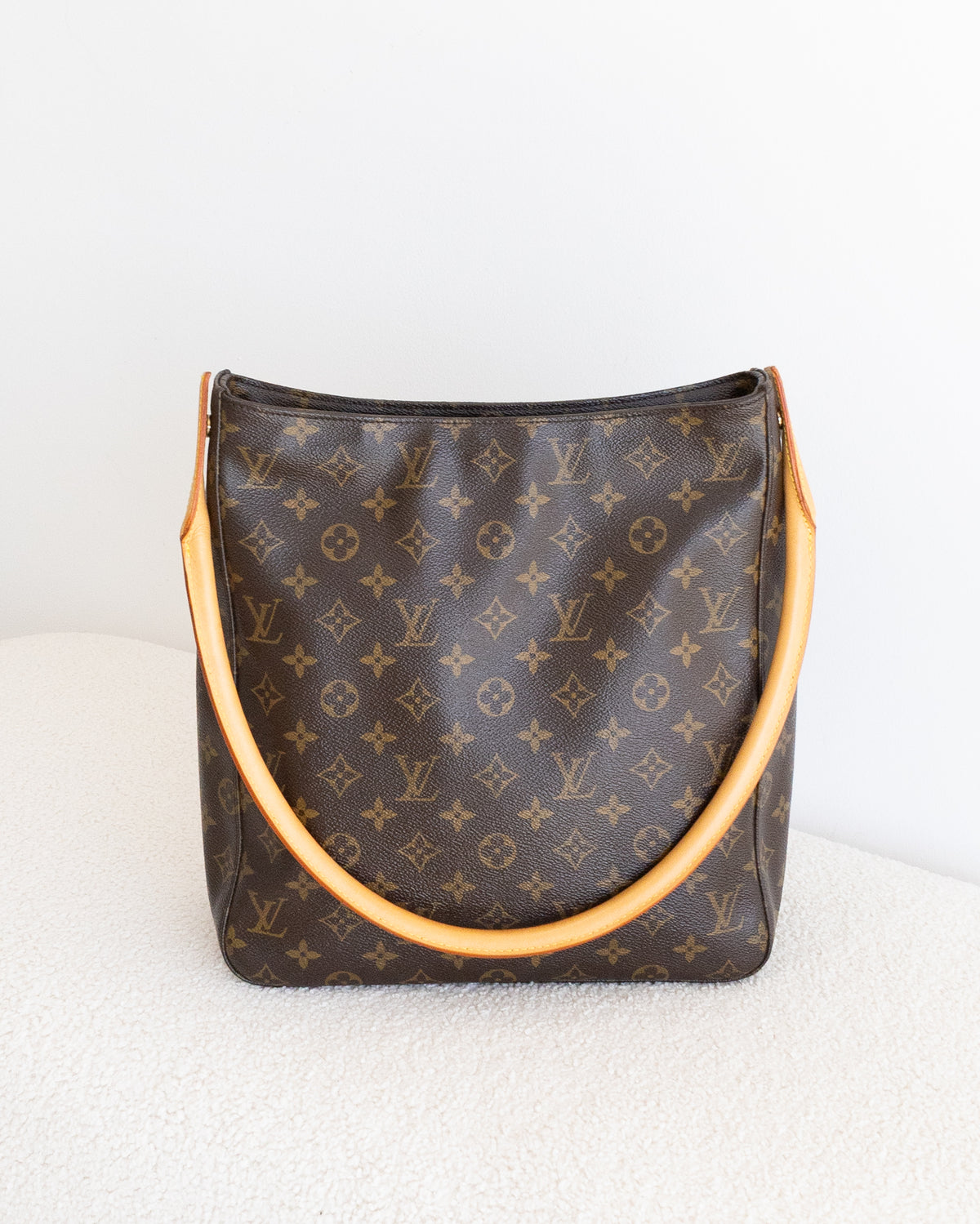 LOUIS VUITTON Looping GM