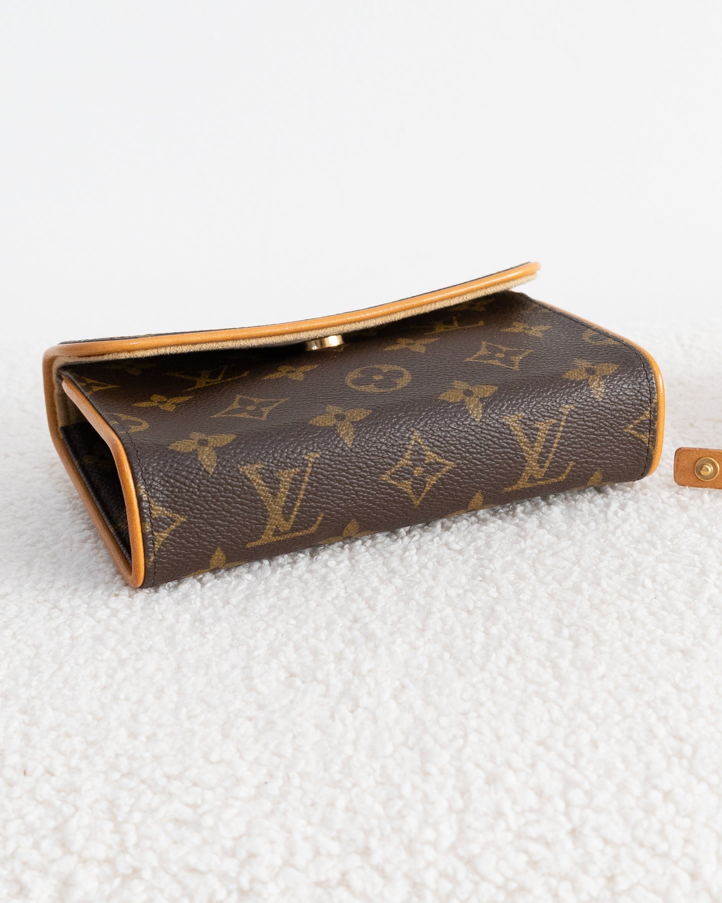 LOUIS VUITTON Florentine Belt Bag