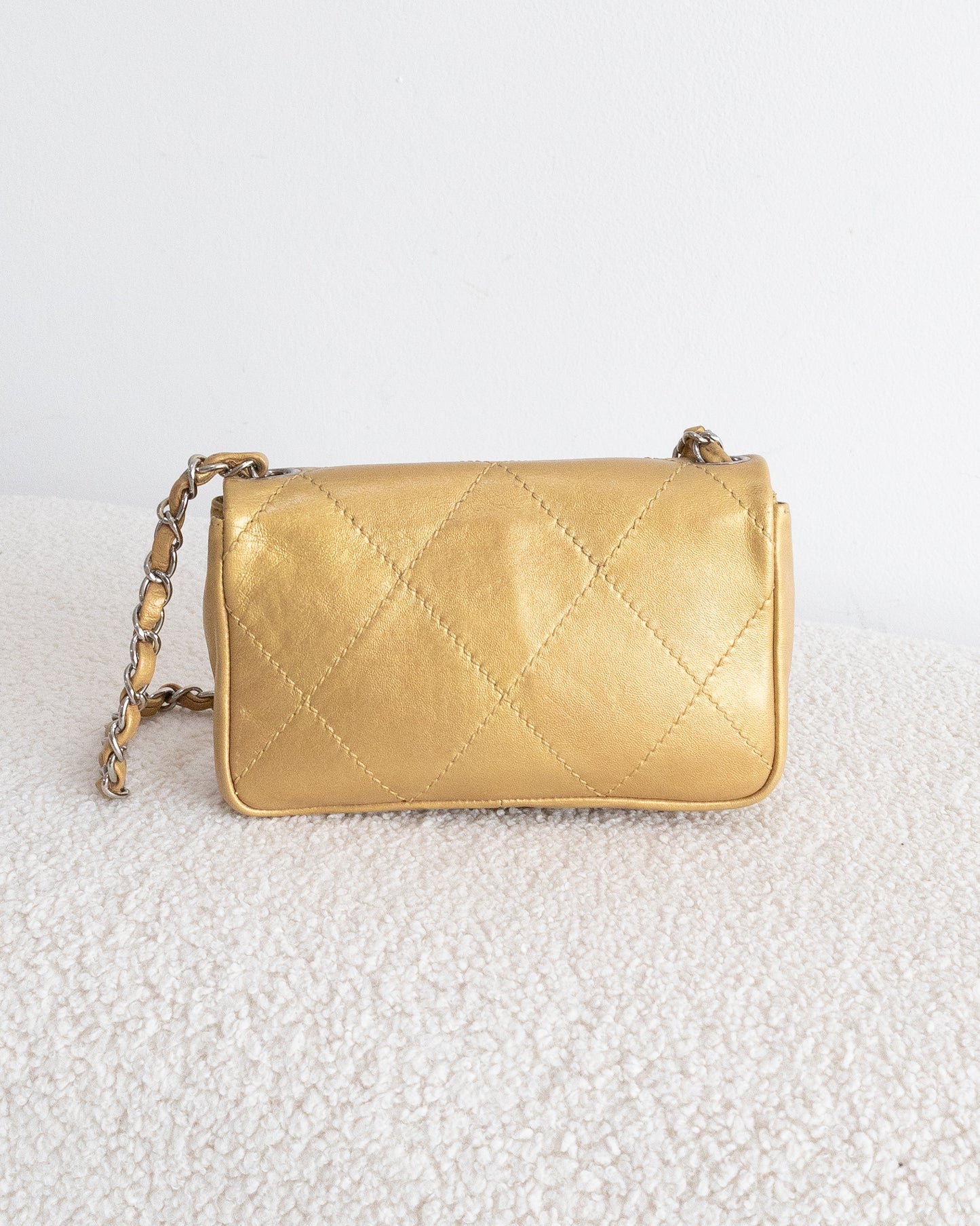 CHANEL Diamond Stitch CC Flap