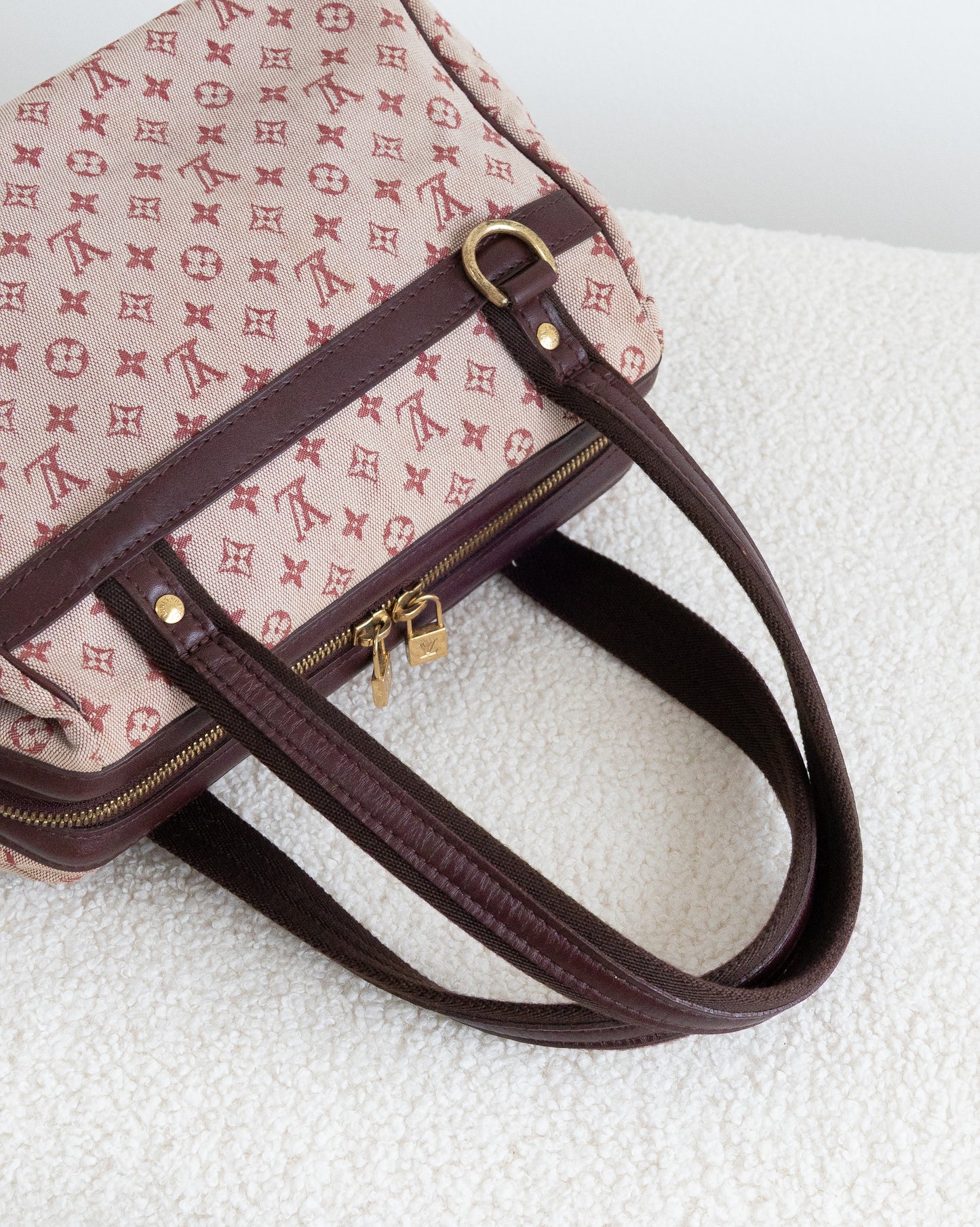 LOUIS VUITTON Josephine
