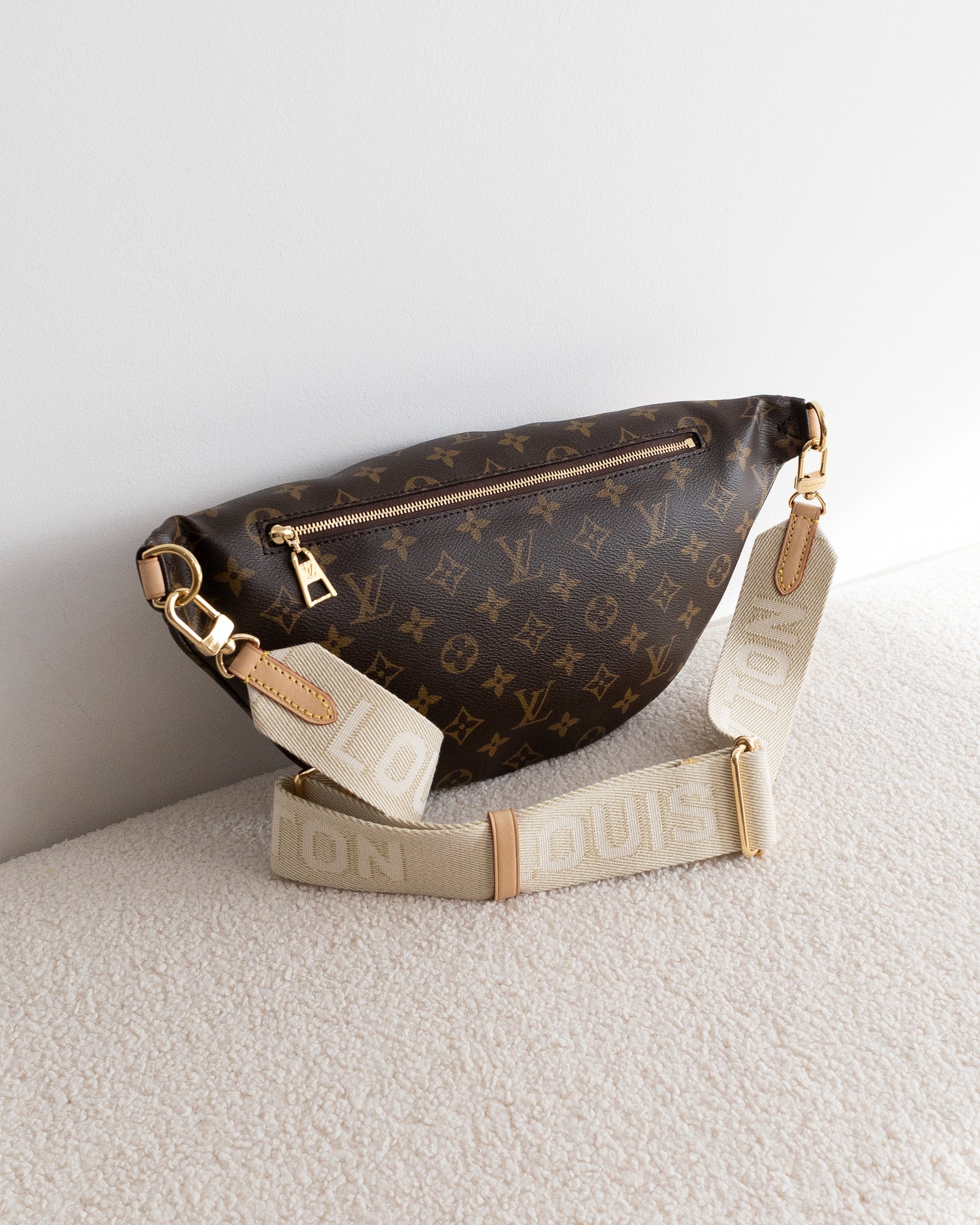 LOUIS VUITTON High Rise Bumbag