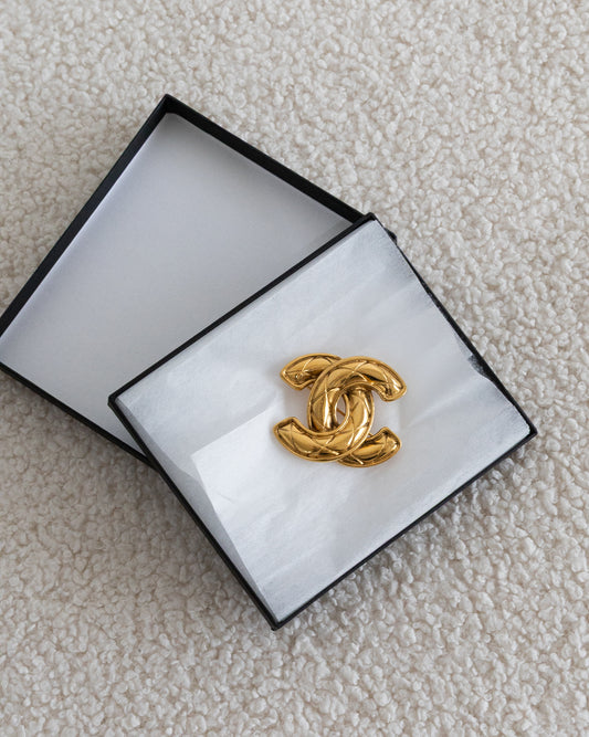 CHANEL CC Brooch