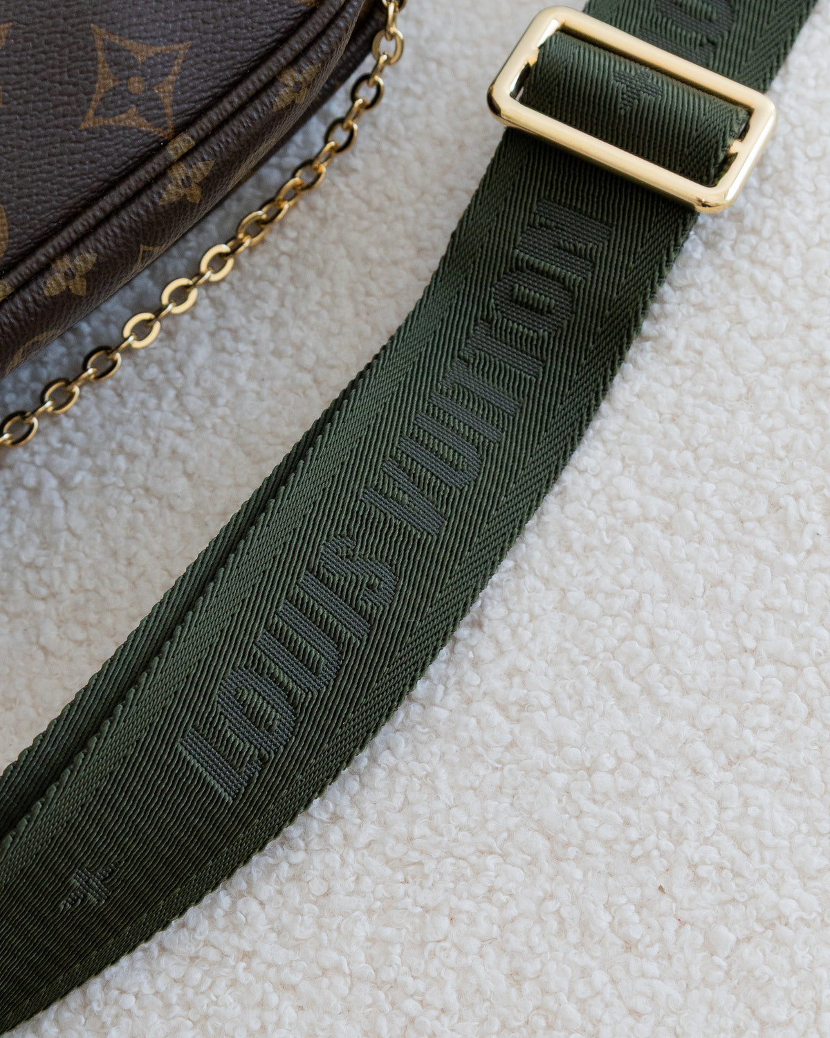 LOUIS VUITTON Multipochette Accessoires