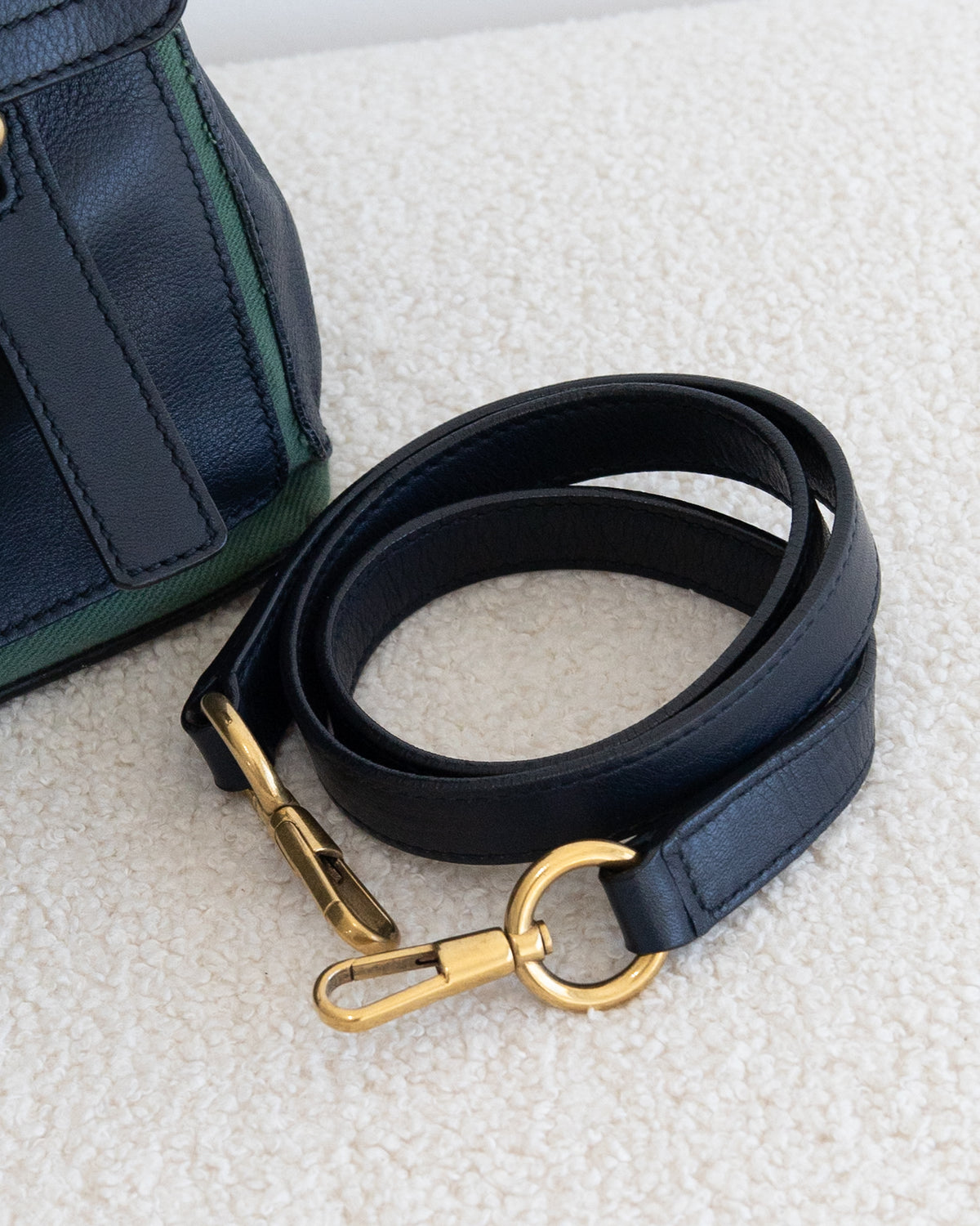 SAINT LAURENT Muse Two
