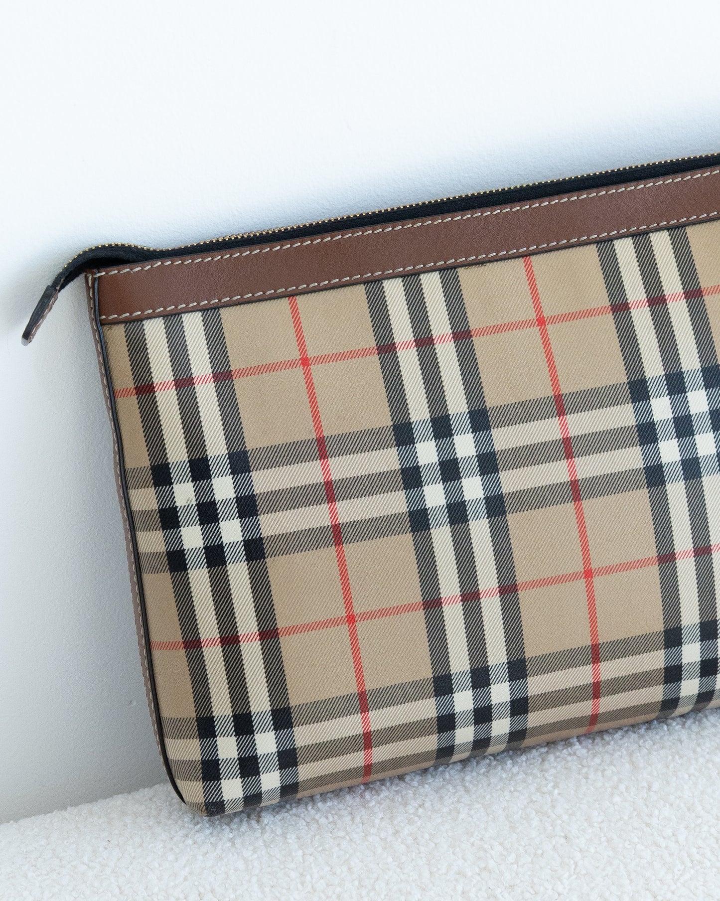 BURBERRY Large Pouch