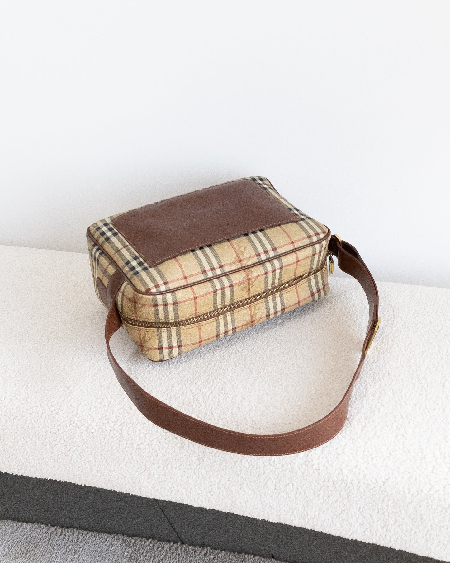 BURBERRY Large Messanger