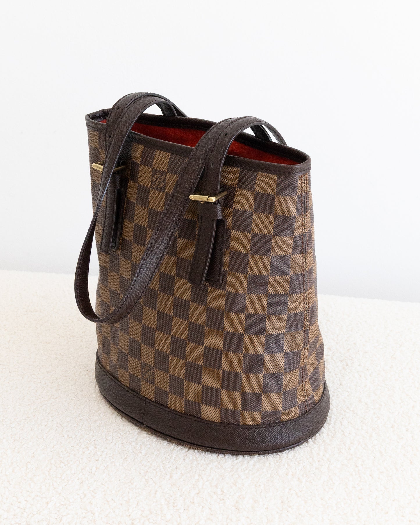 LOUIS VUITTON Marais Bucket