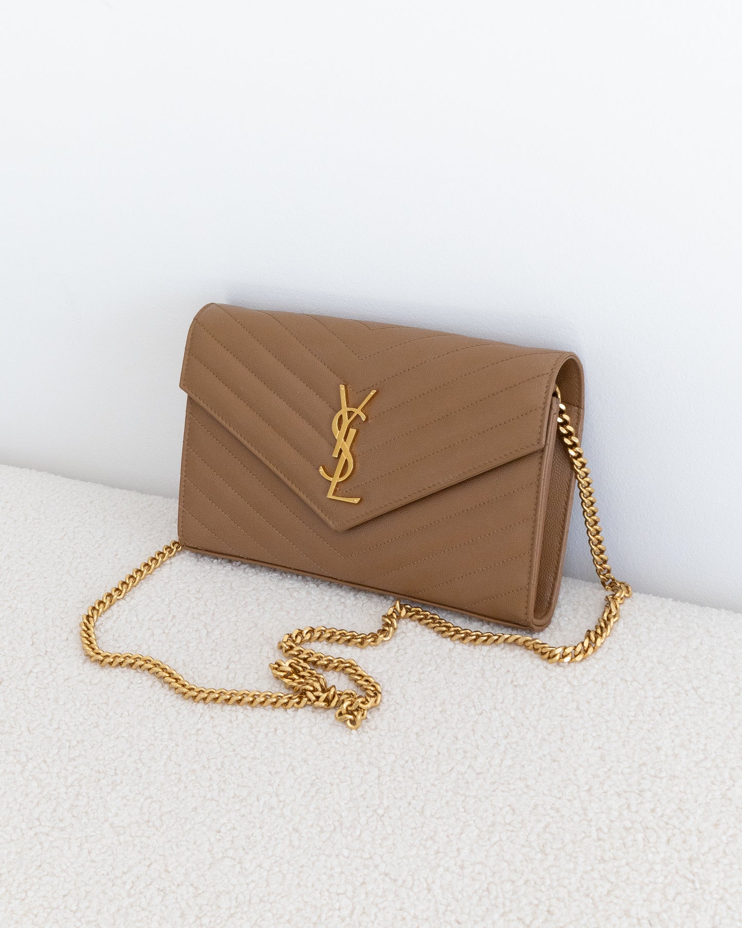 SAINT LAURENT Cassandre WOC