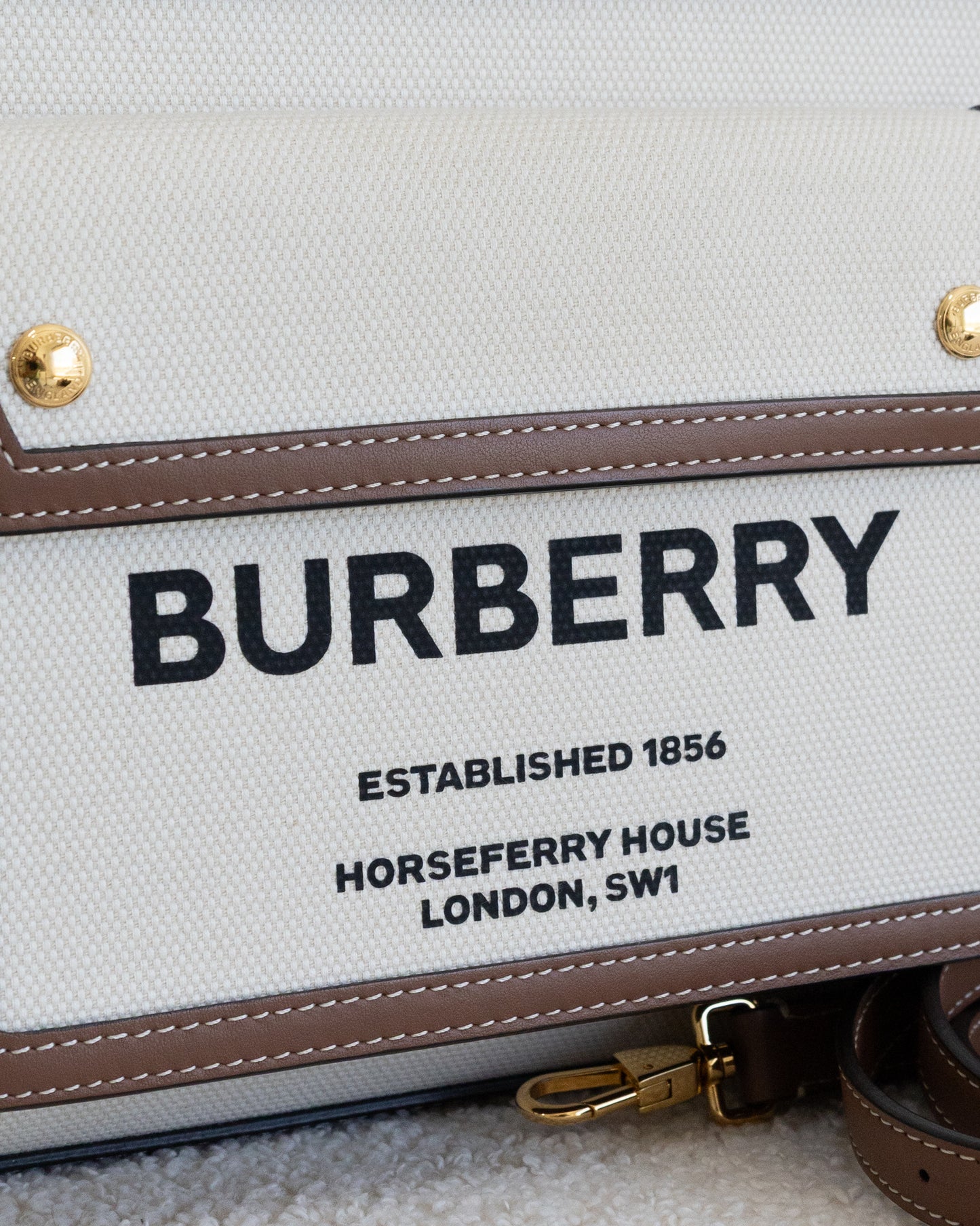 BURBERRY Mini Pocket