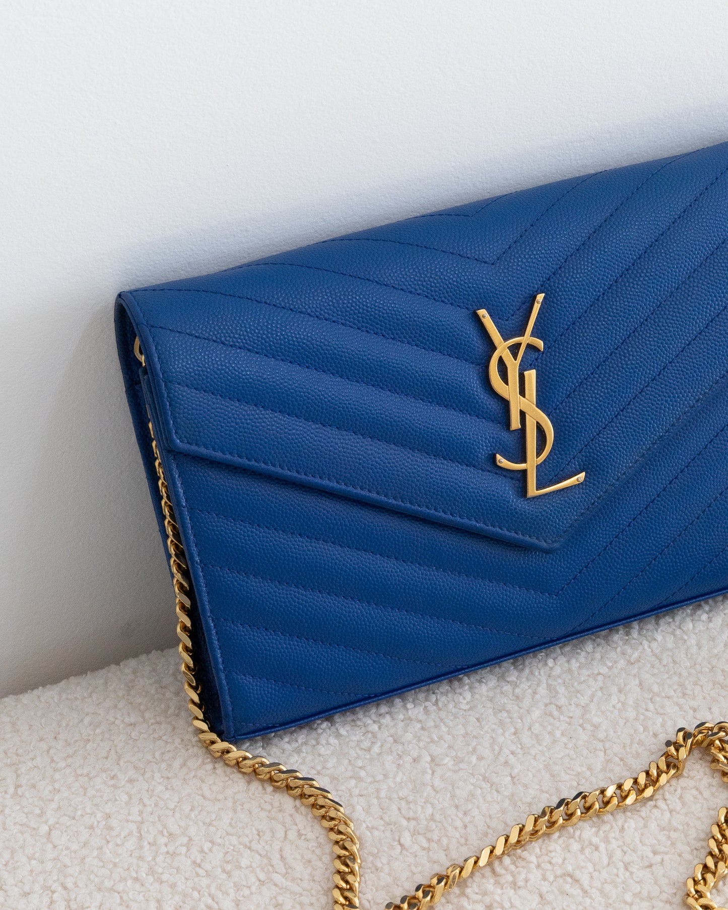 SAINT LAURENT Cassandre WOC