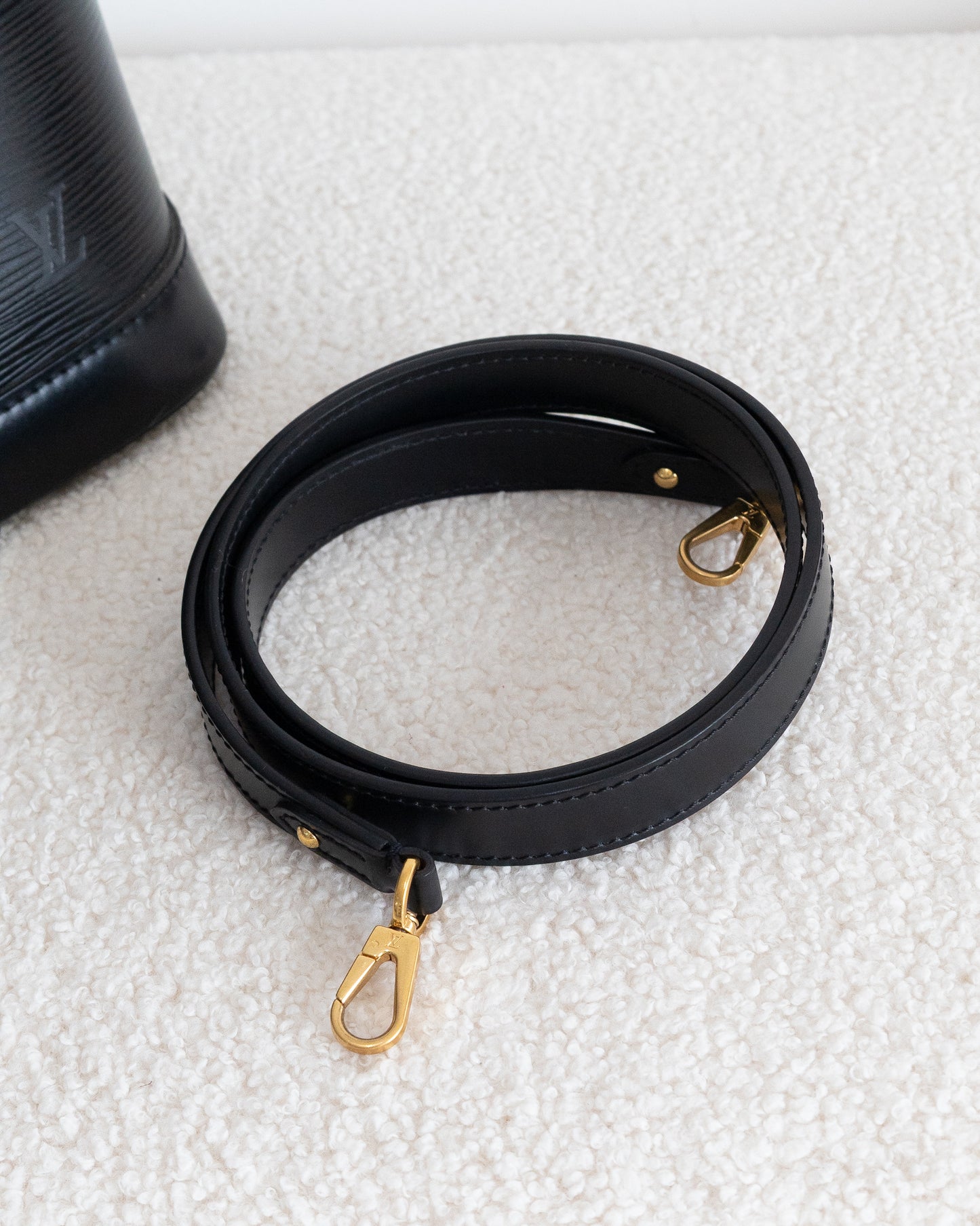 LOUIS VUITTON Alma PM