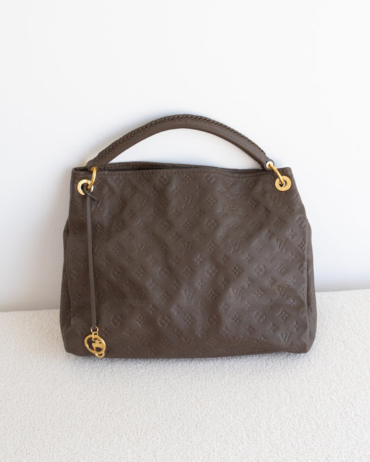 LOUIS VUITTON Artsy