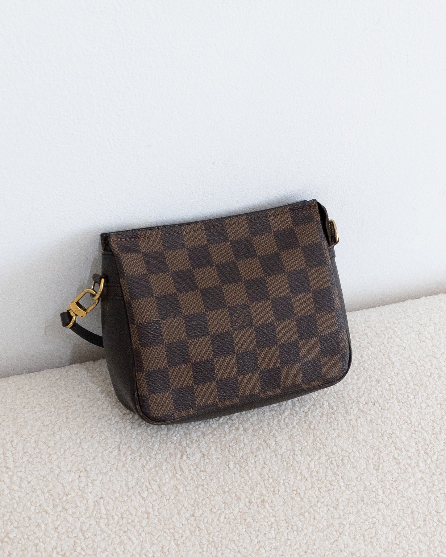 LOUIS VUITTON Trousse Pochette